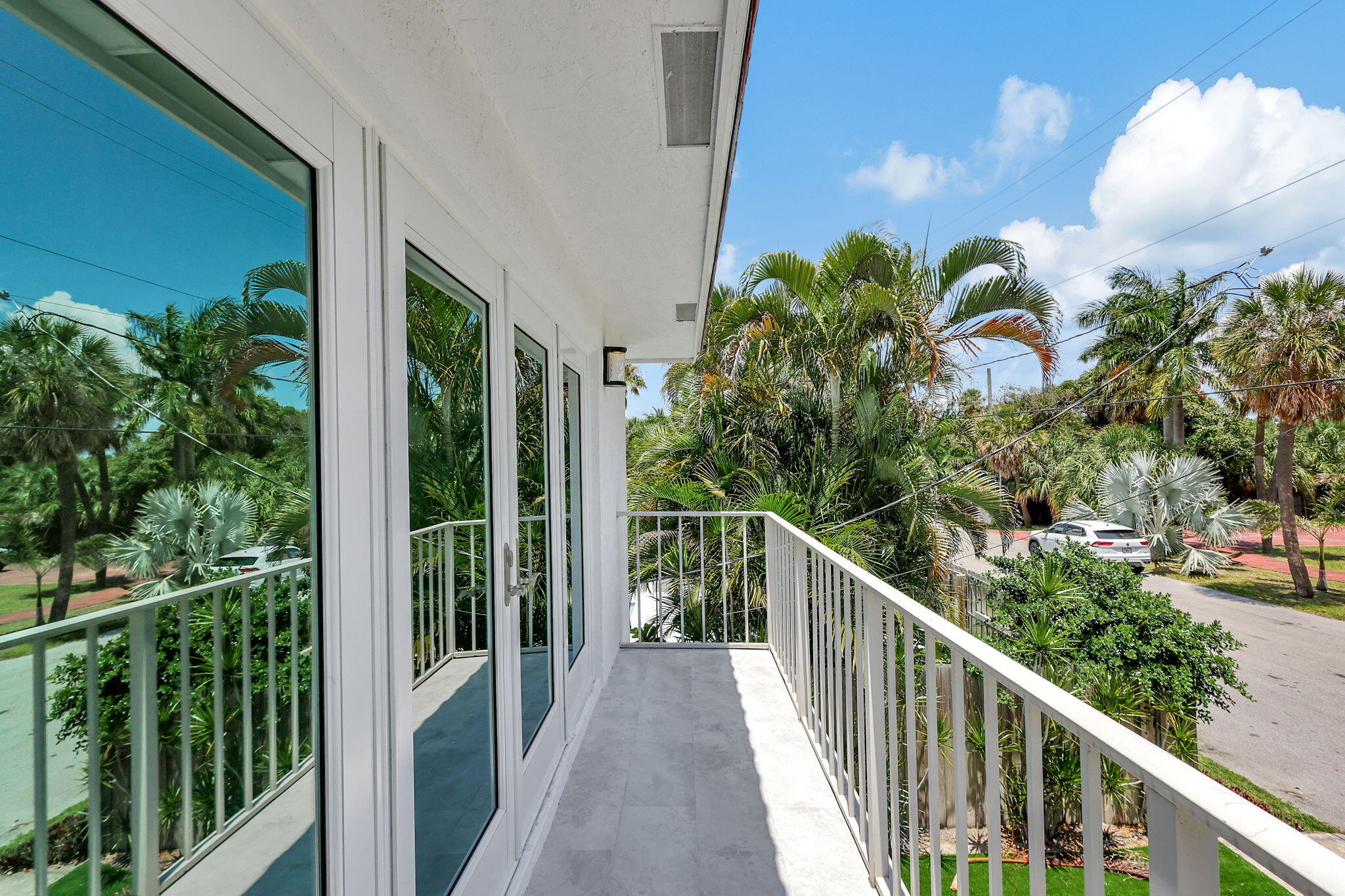 531 S Lakeside Drive