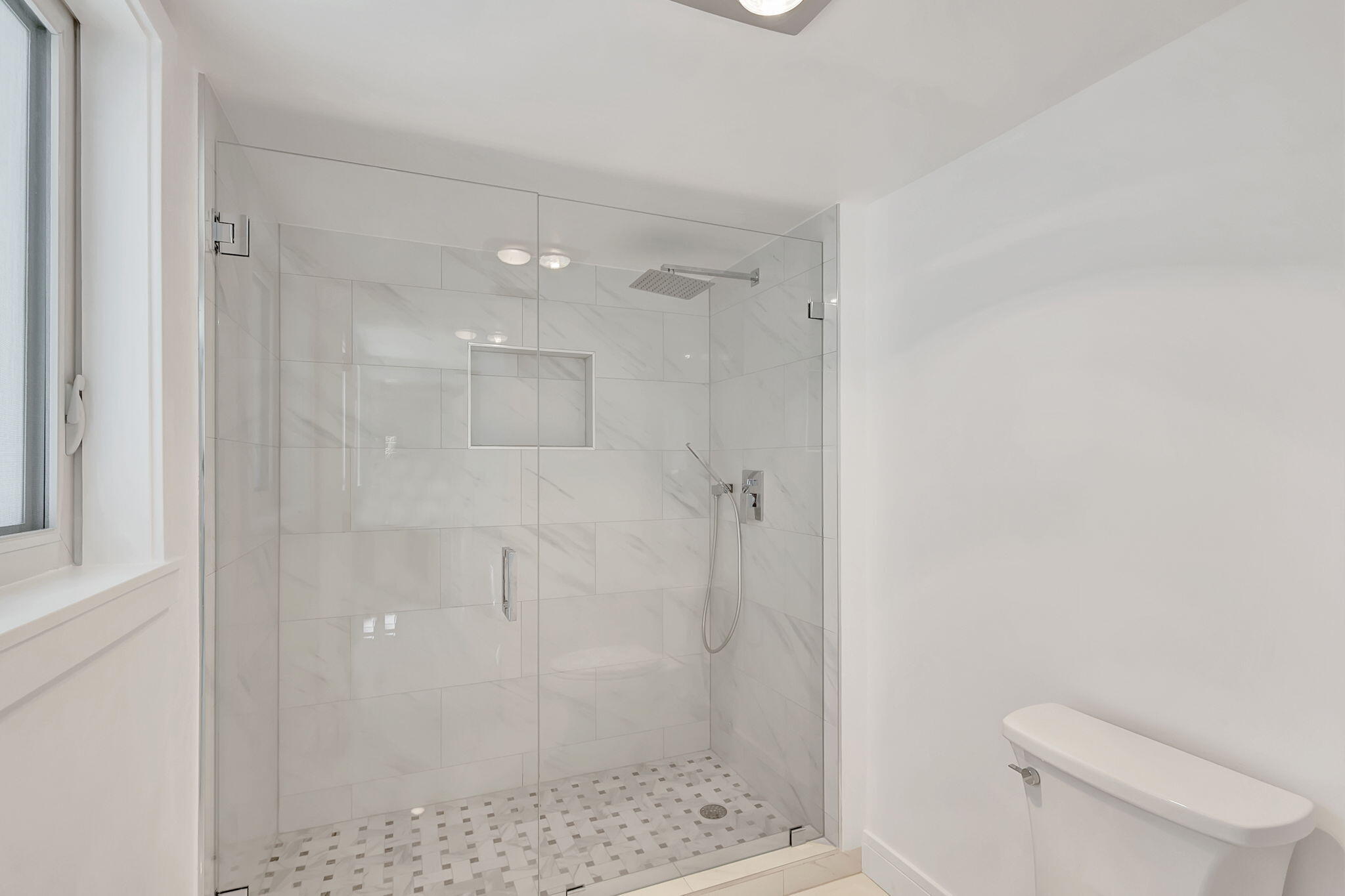 531 S Lakeside Drive