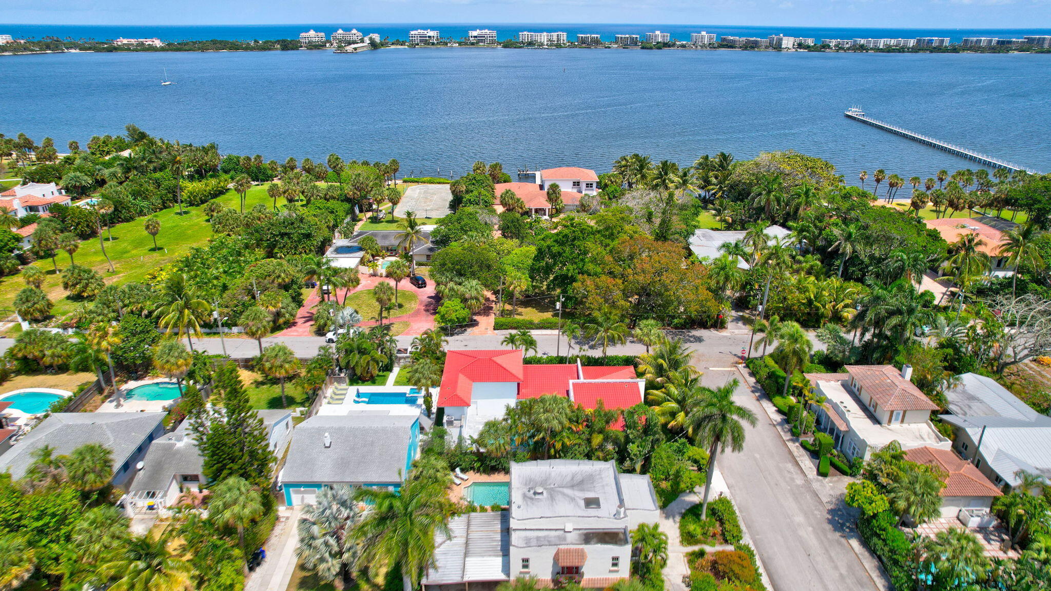 531 S Lakeside Drive