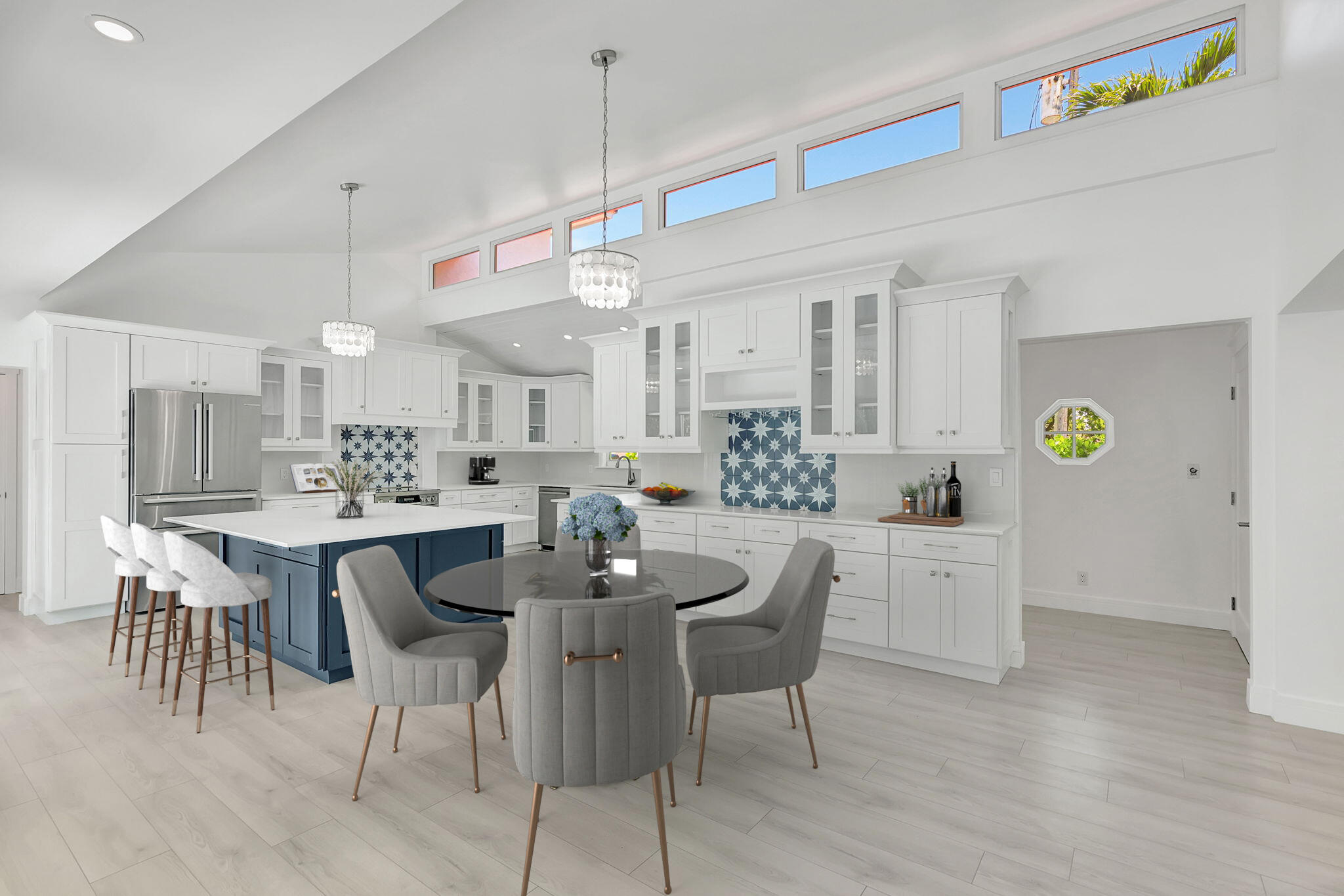 531 S Lakeside Drive