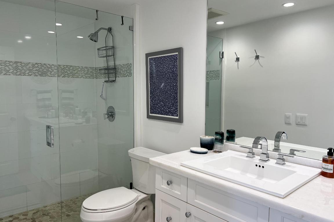 250 Bradley Place 602