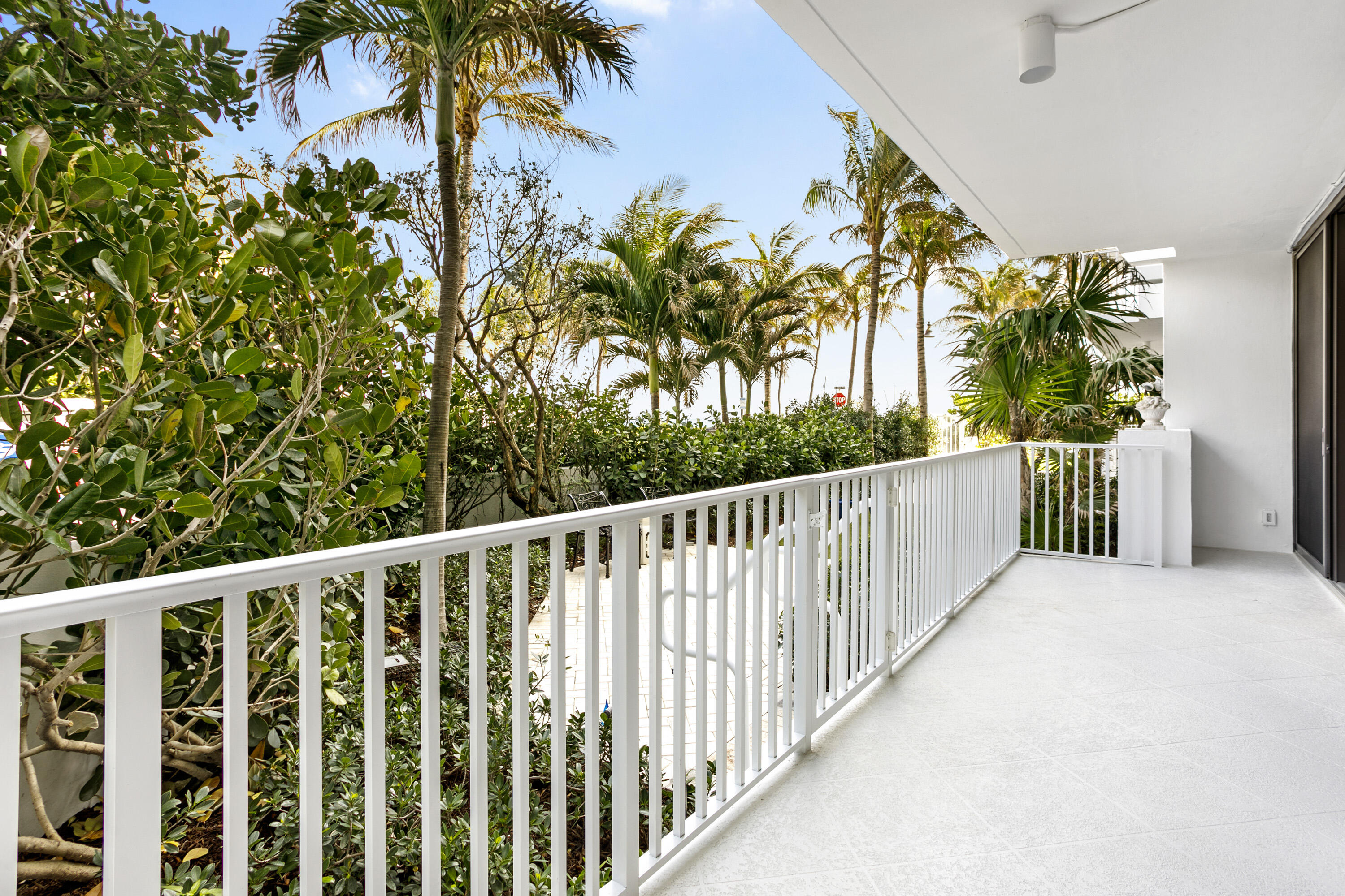 330 S Ocean Boulevard E1