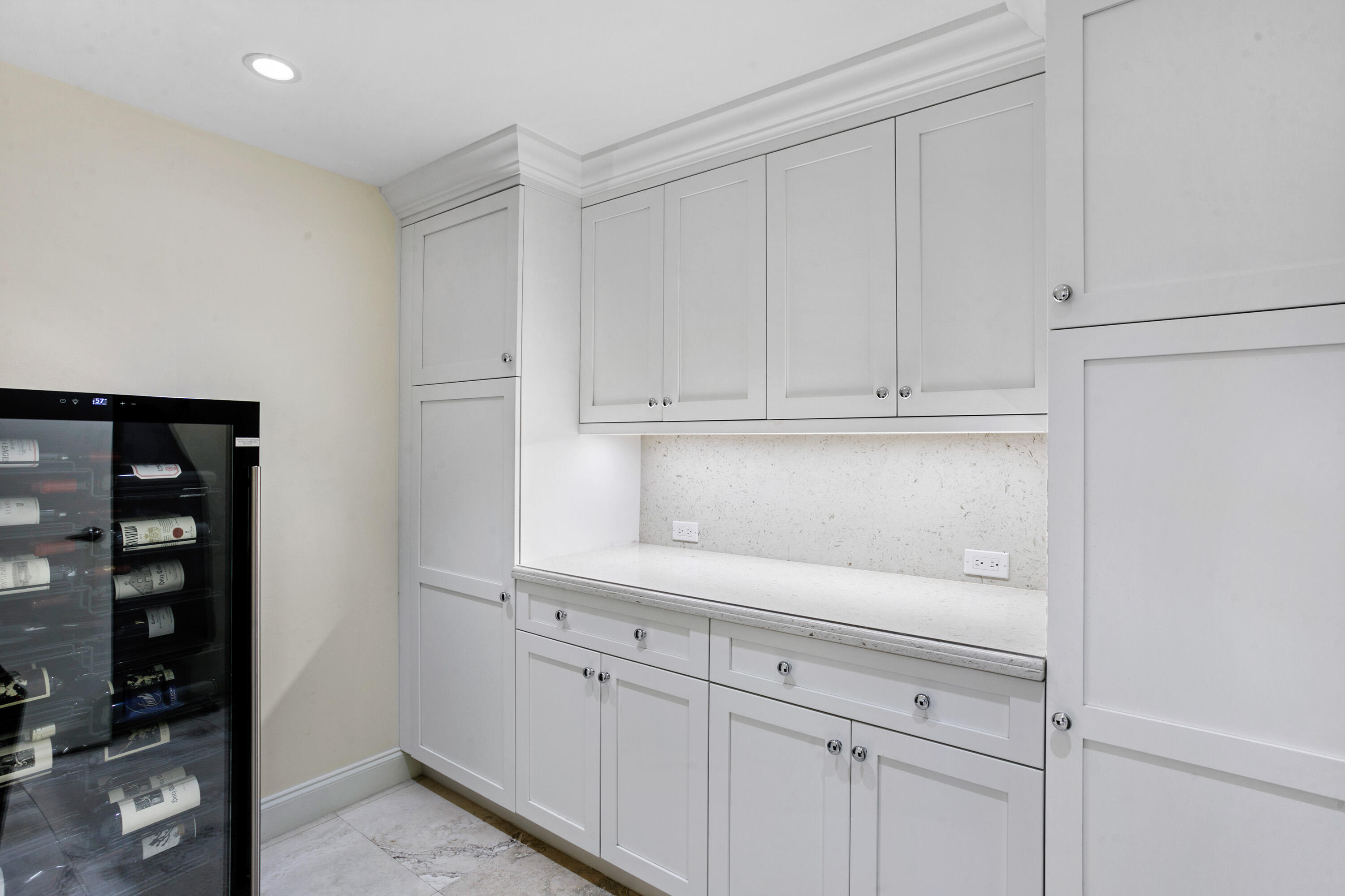 330 S Ocean Boulevard E1