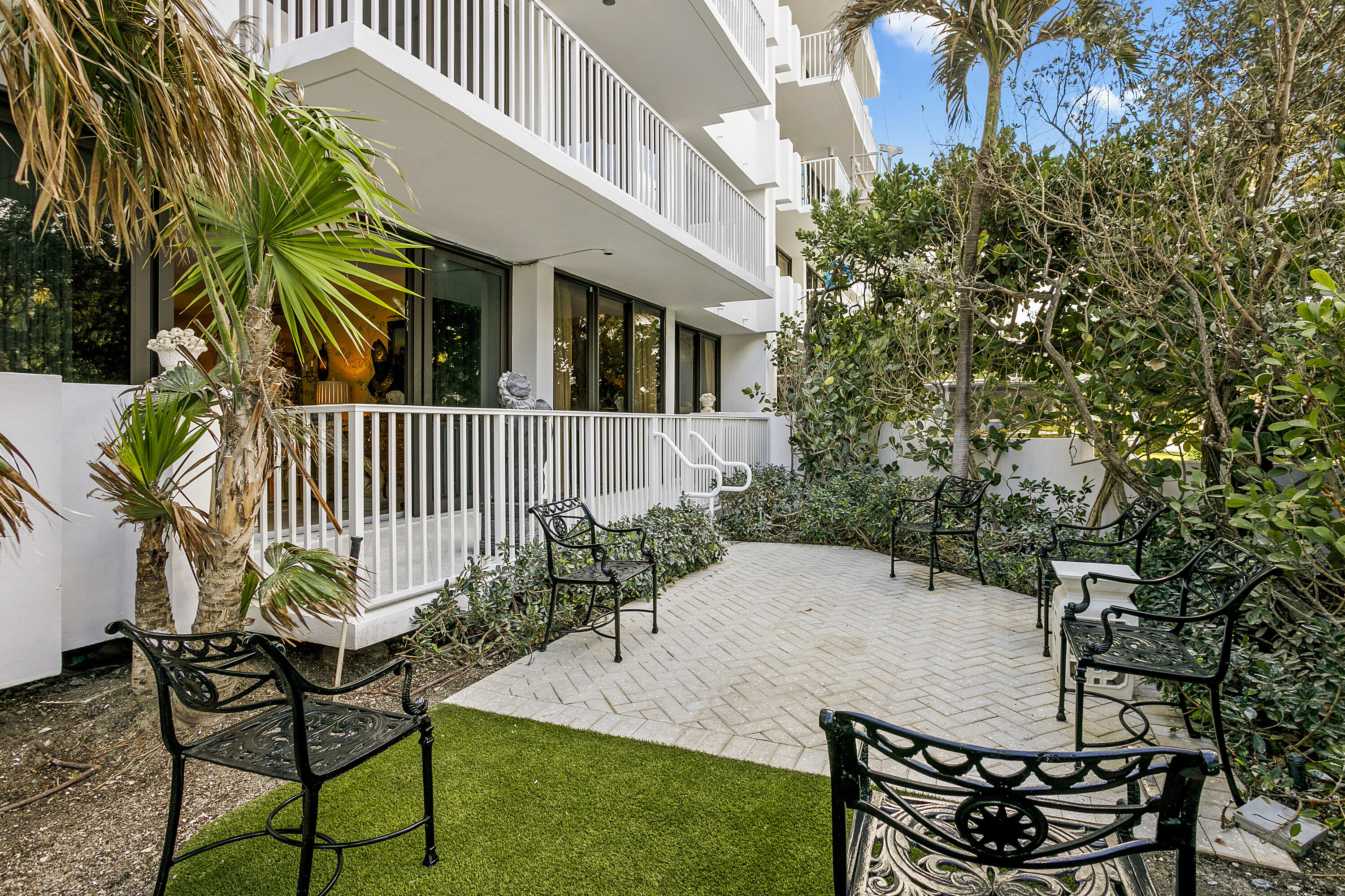 330 S Ocean Boulevard E1