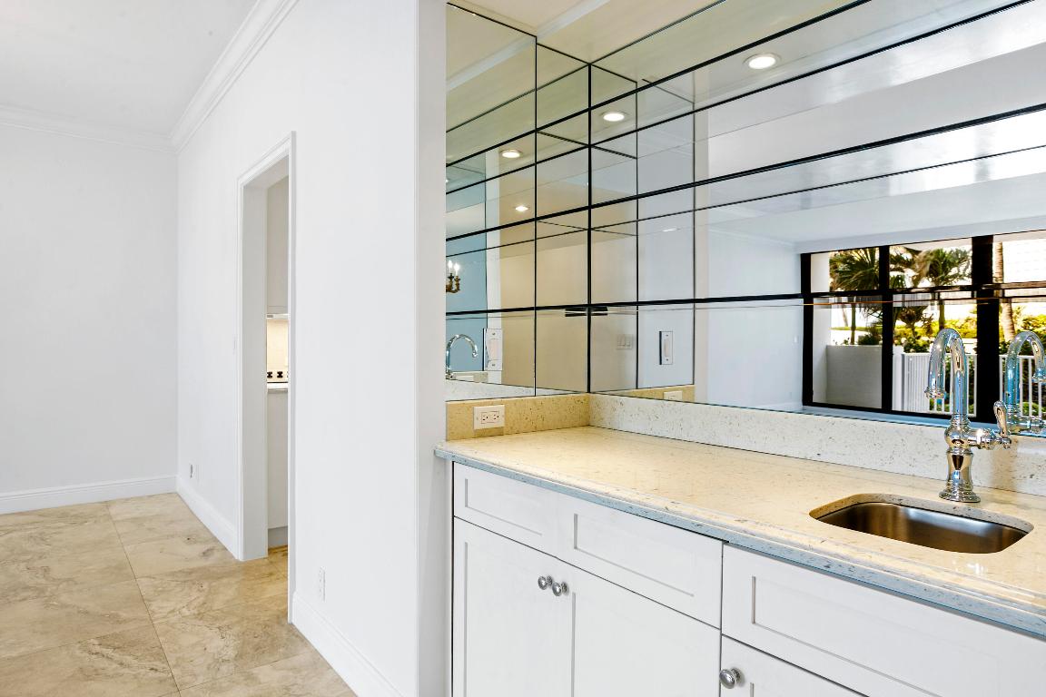 330 S Ocean Boulevard E1