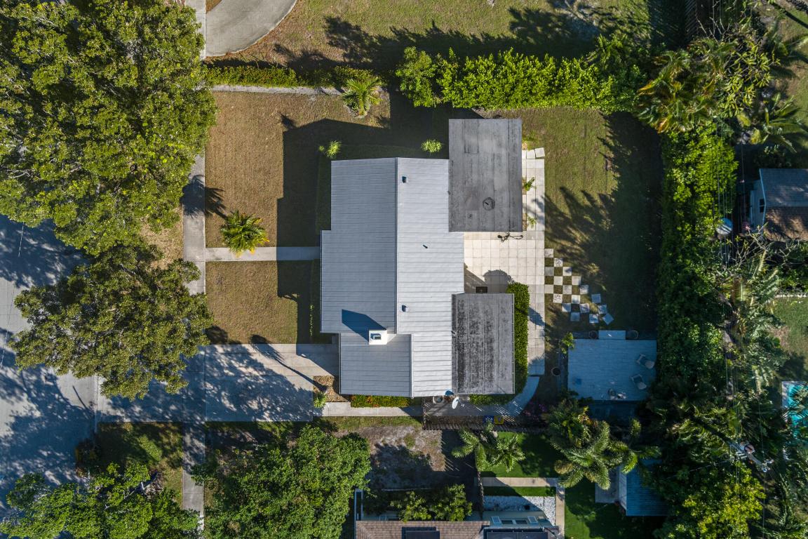 240 Forest Hill Boulevard