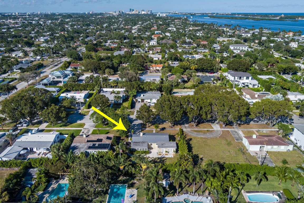 240 Forest Hill Boulevard