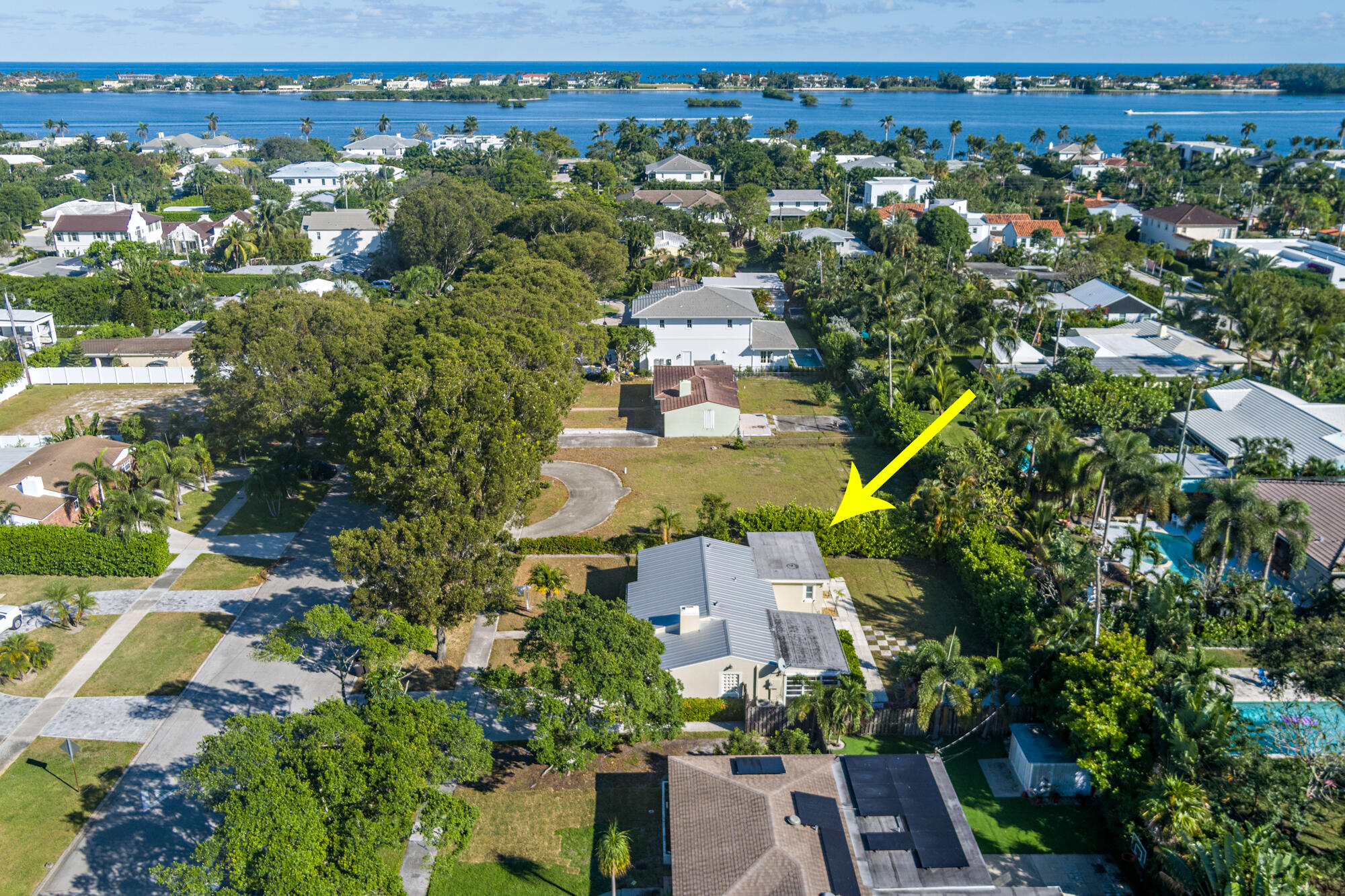 240 Forest Hill Boulevard