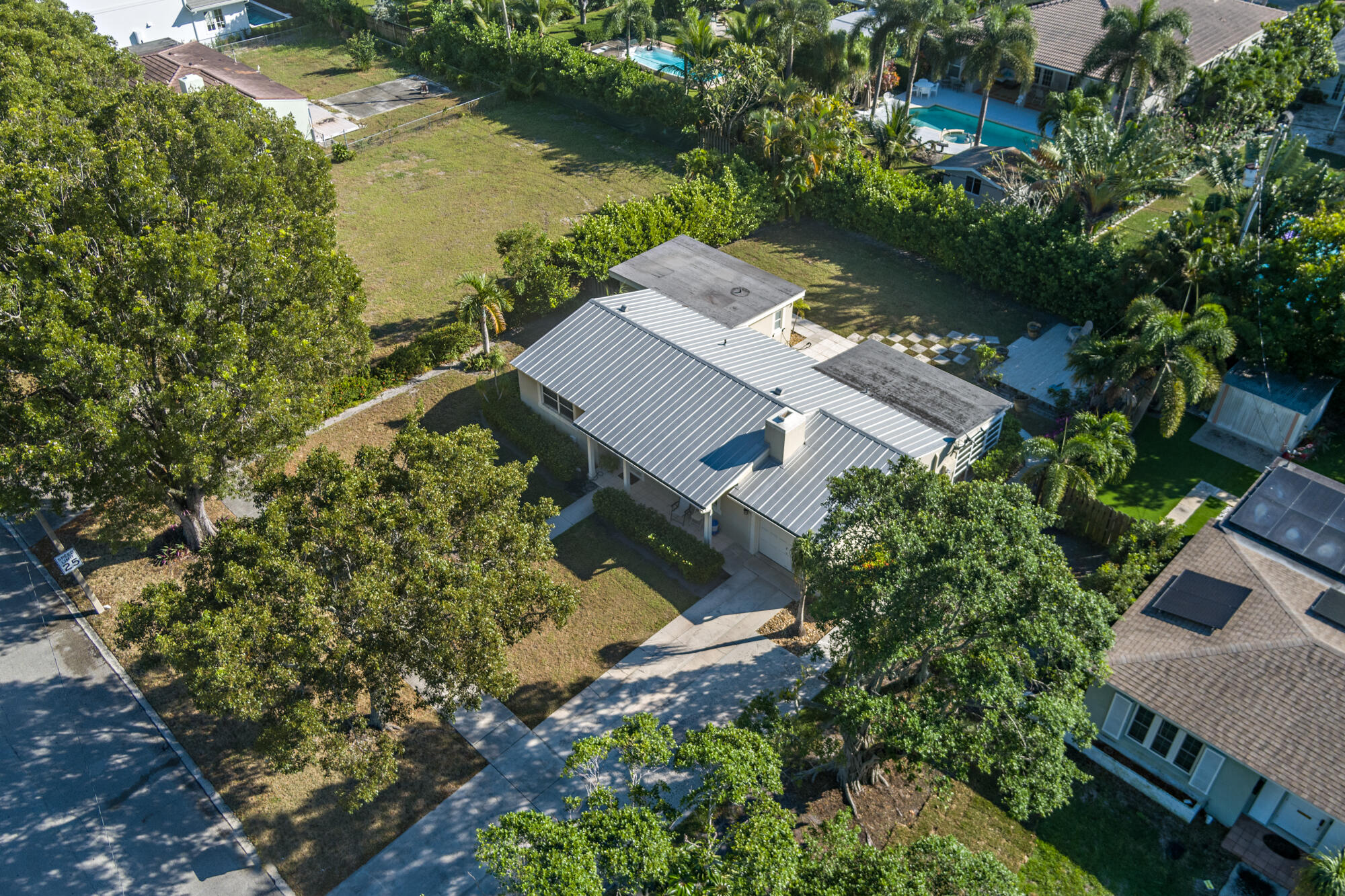 240 Forest Hill Boulevard