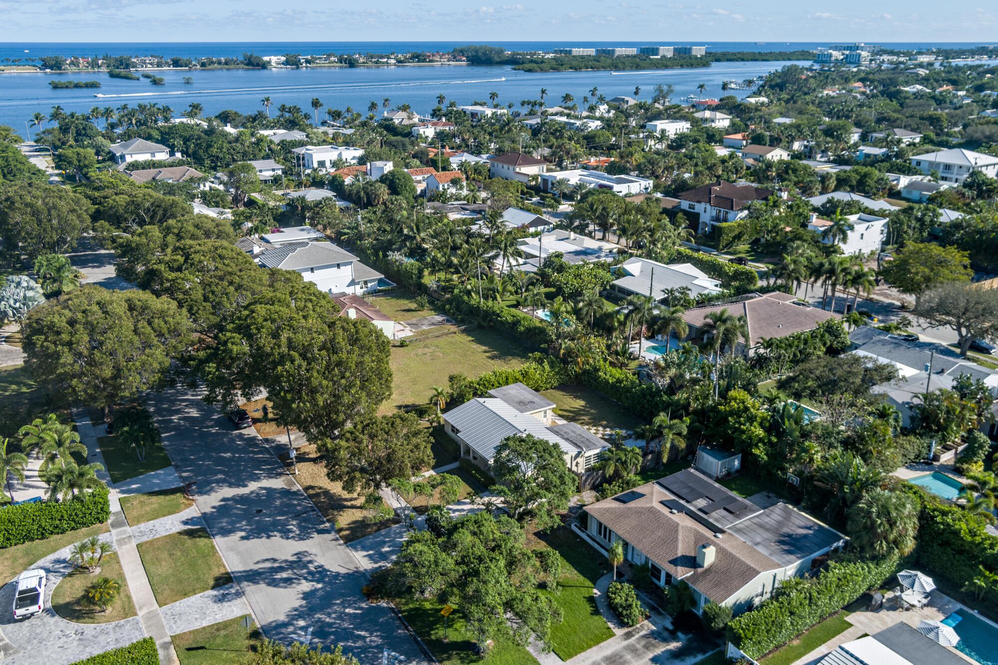 240 Forest Hill Boulevard