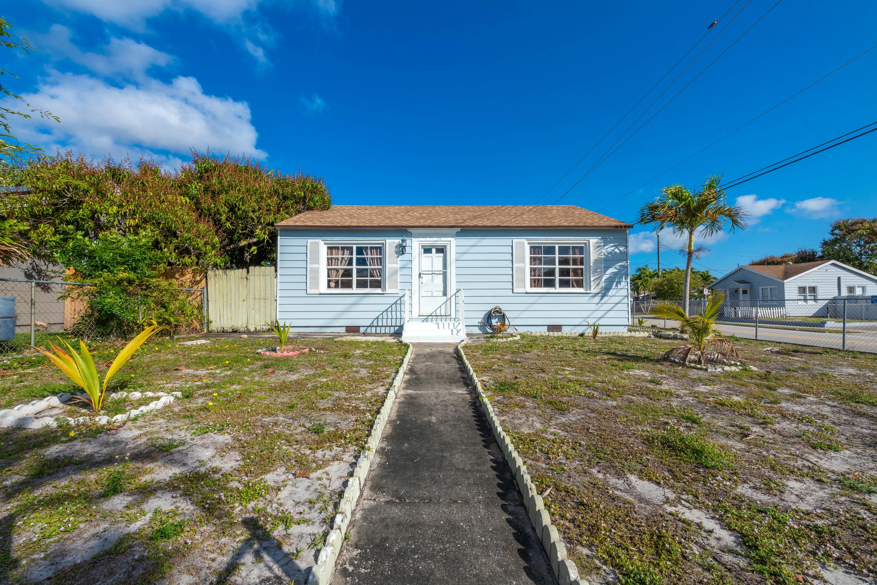 801 Summit Boulevard