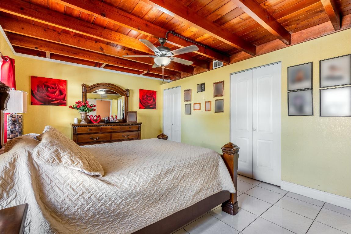 801 Summit Boulevard