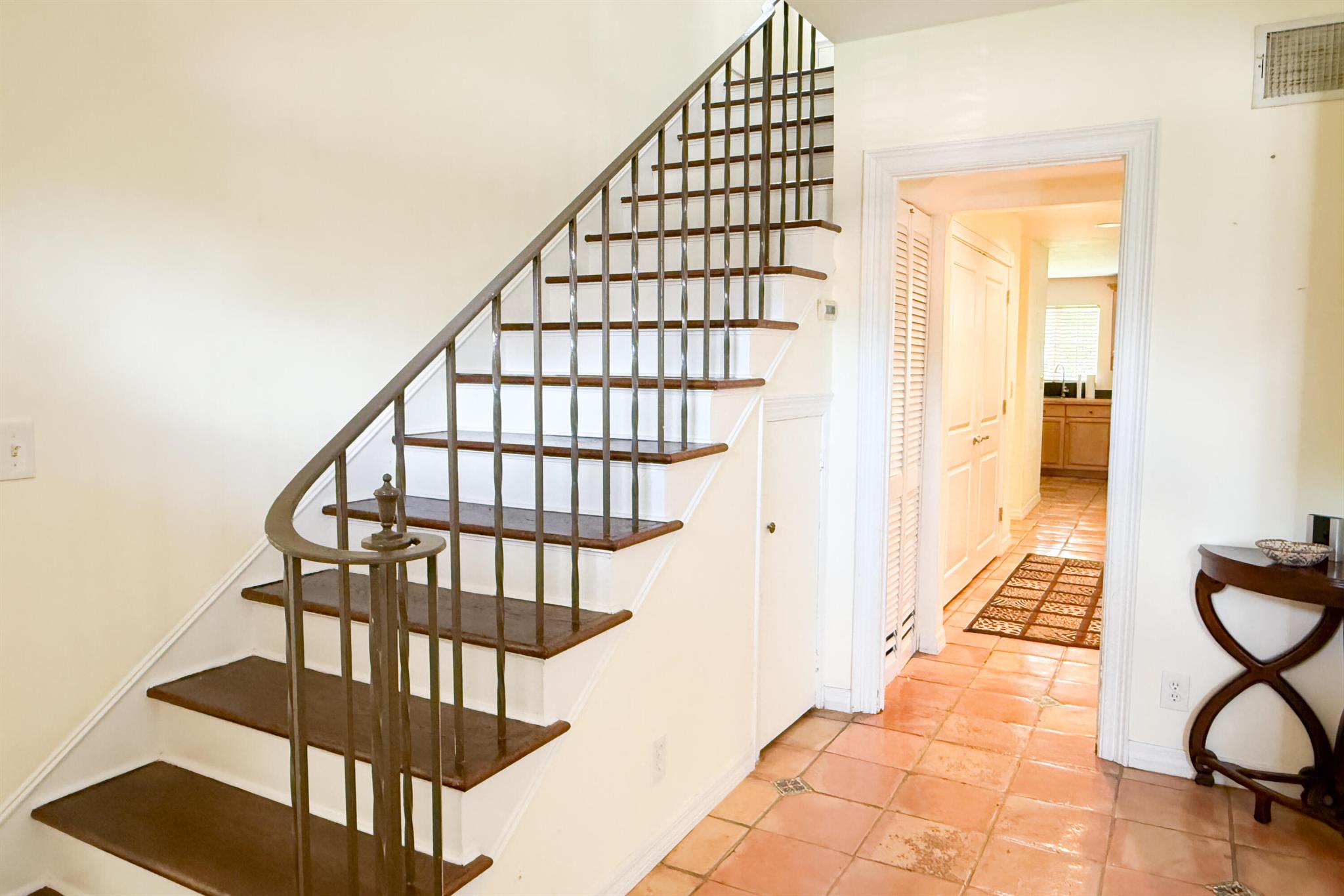 255 Russlyn Drive