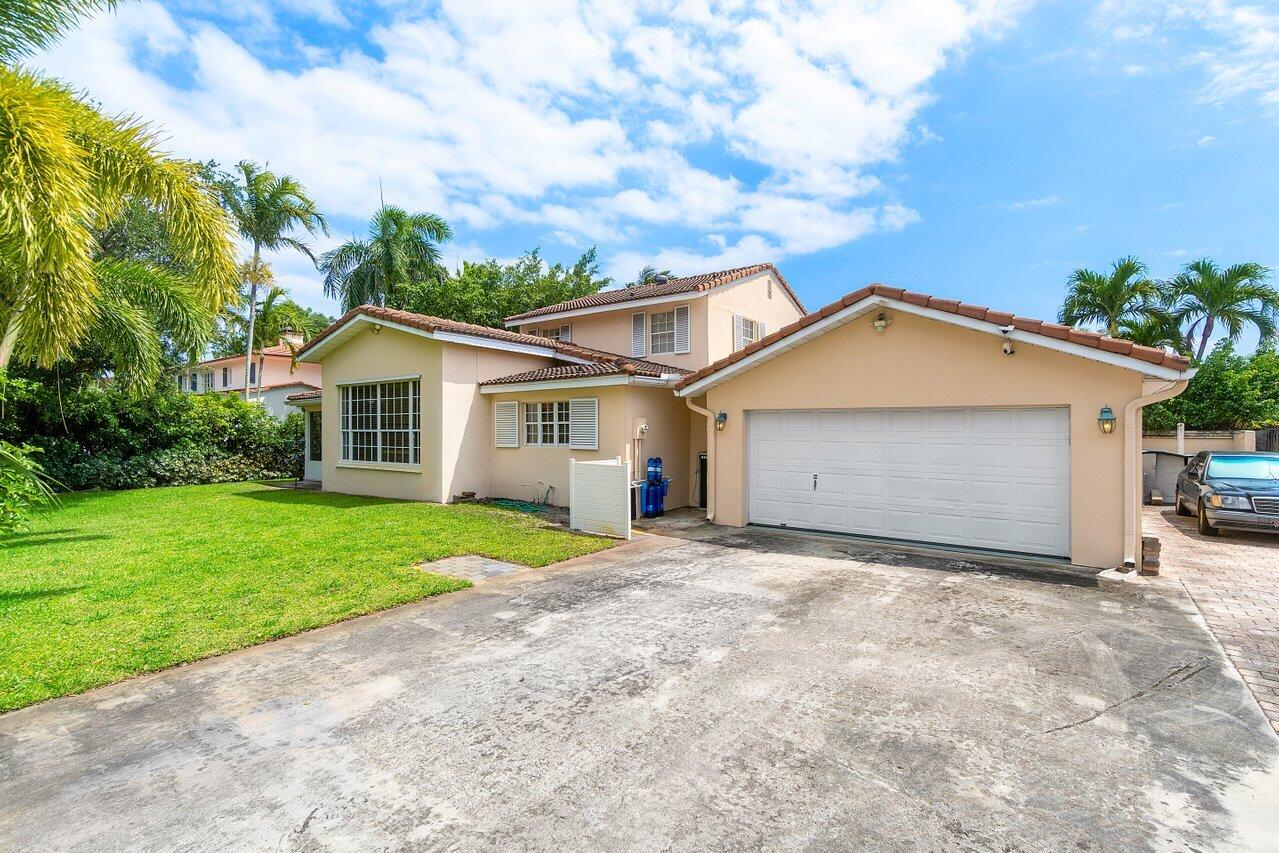 255 Russlyn Drive