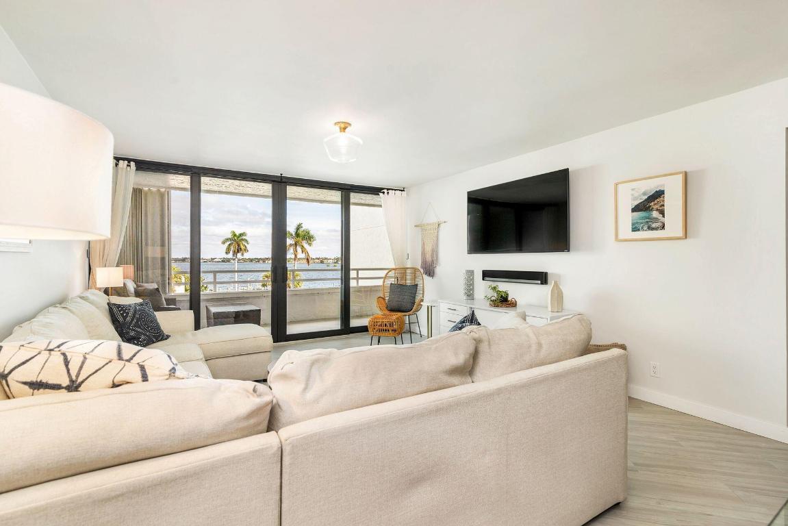 3701 S Flagler Drive B402