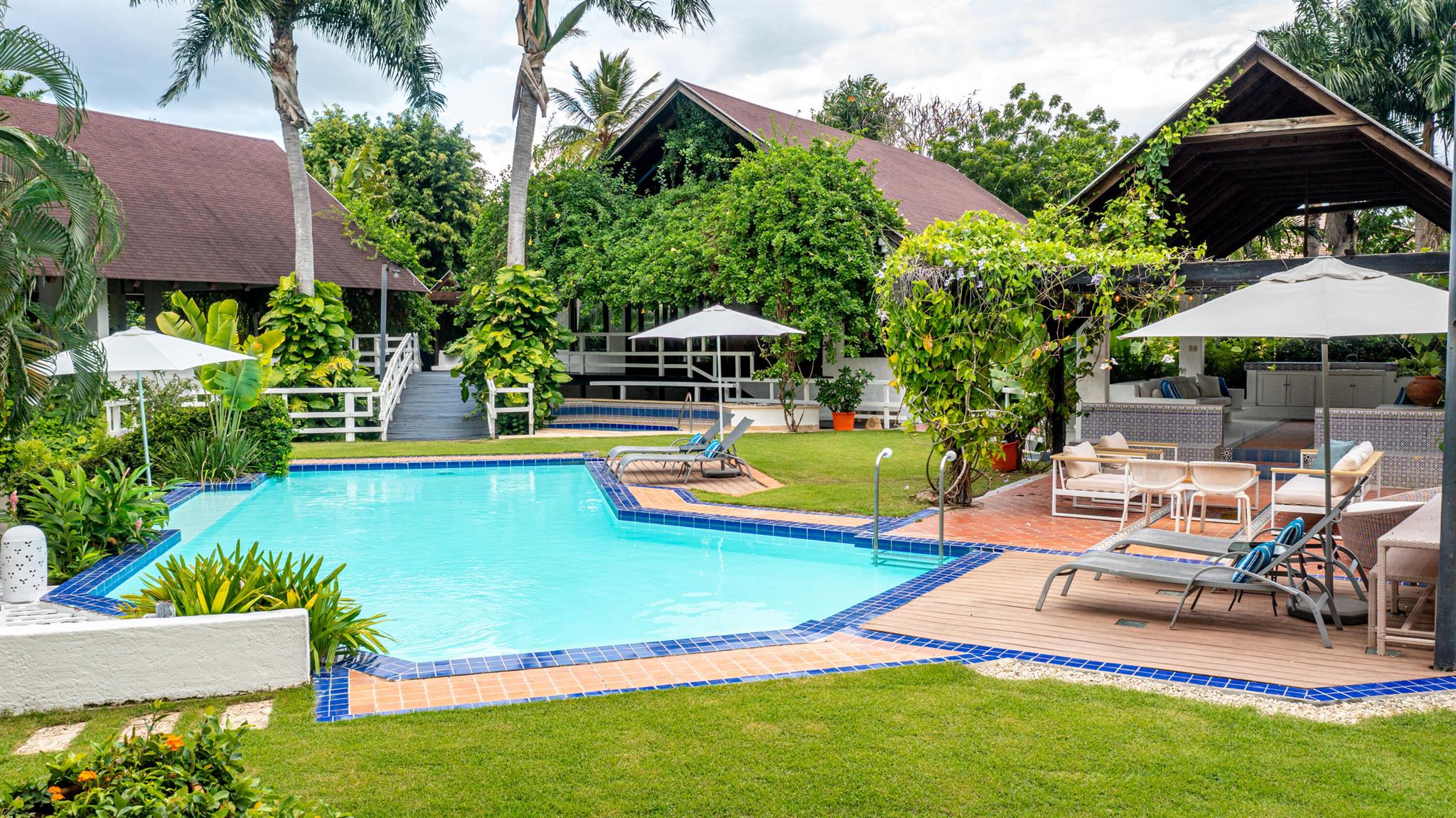 12 Bahia Minitas