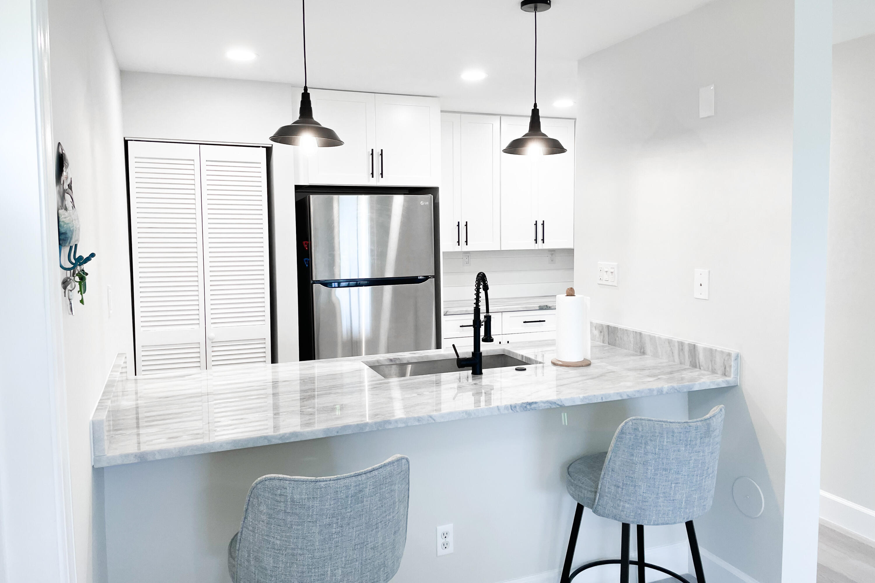 1550 S Ocean Drive 19