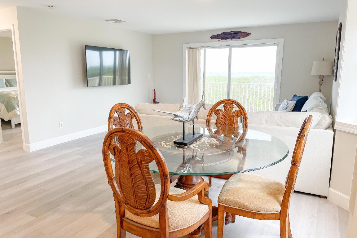 1550 S Ocean Drive 19