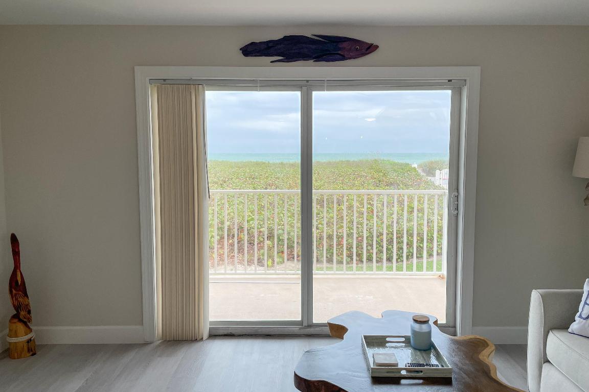 1550 S Ocean Drive 19