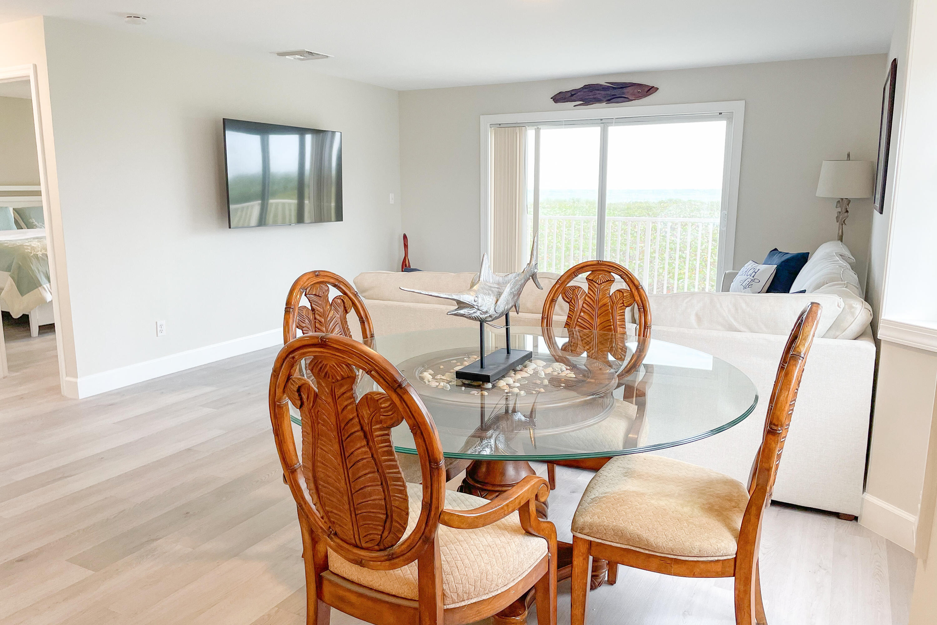 1550 S Ocean Drive 19