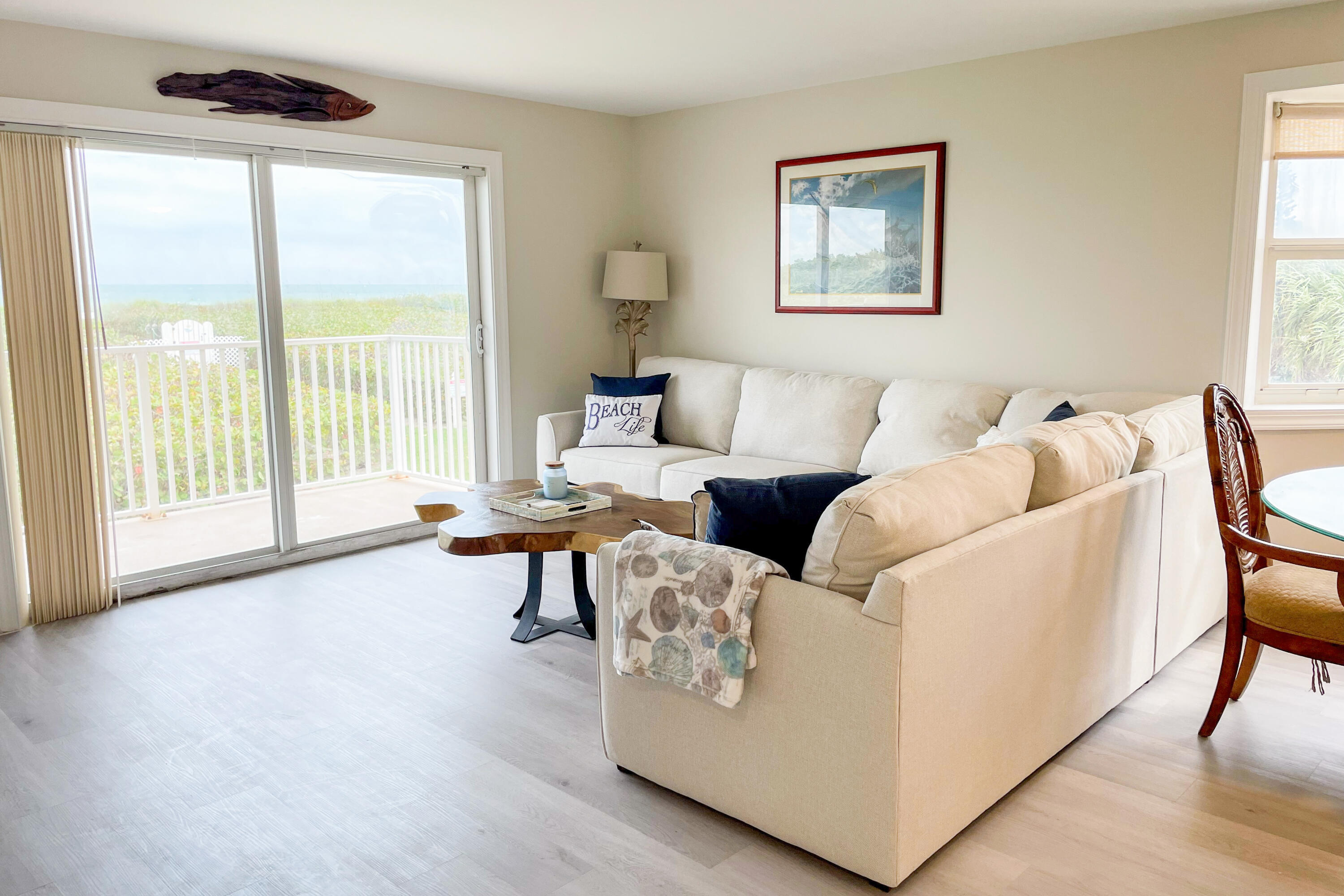 1550 S Ocean Drive 19