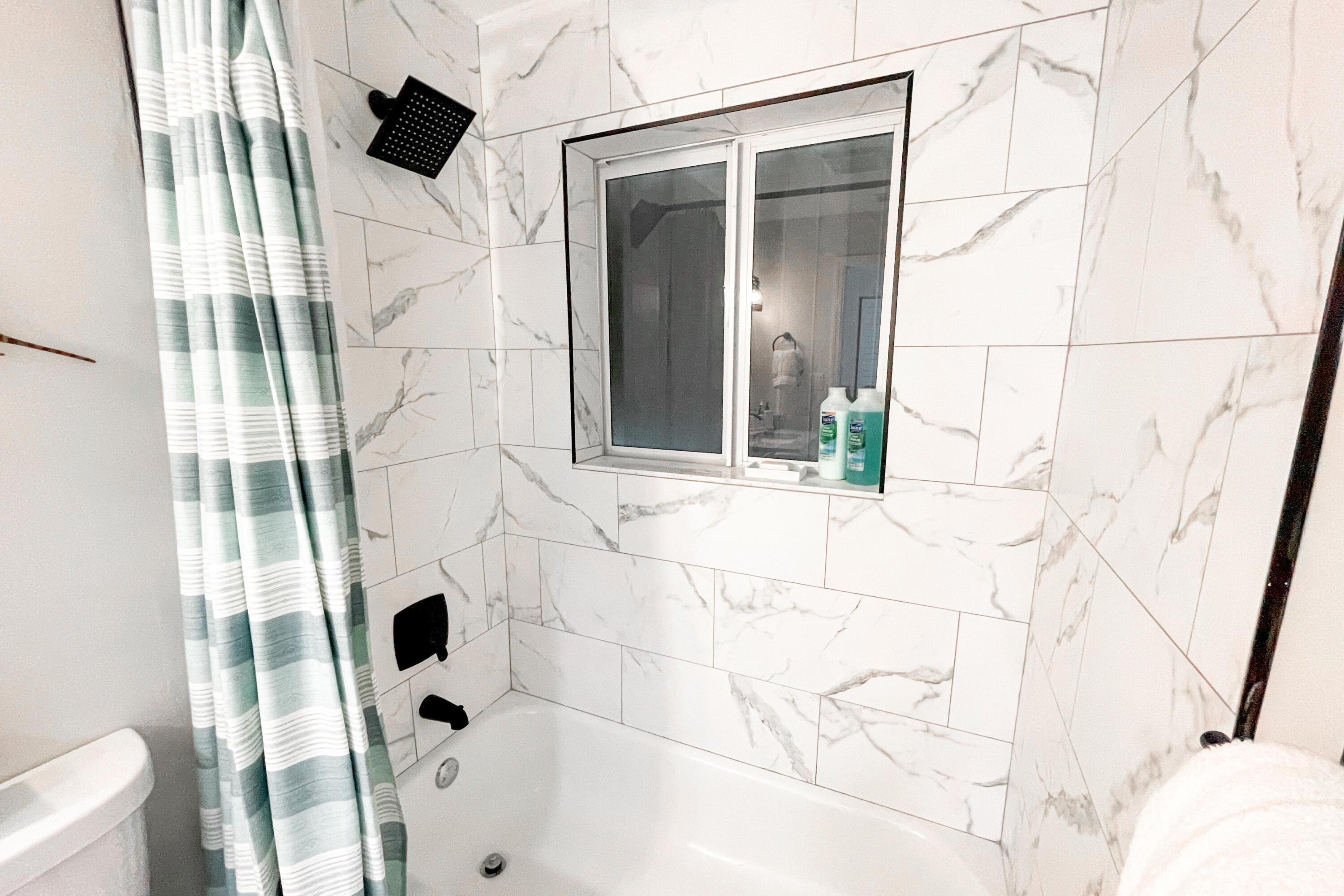 1550 S Ocean Drive 19