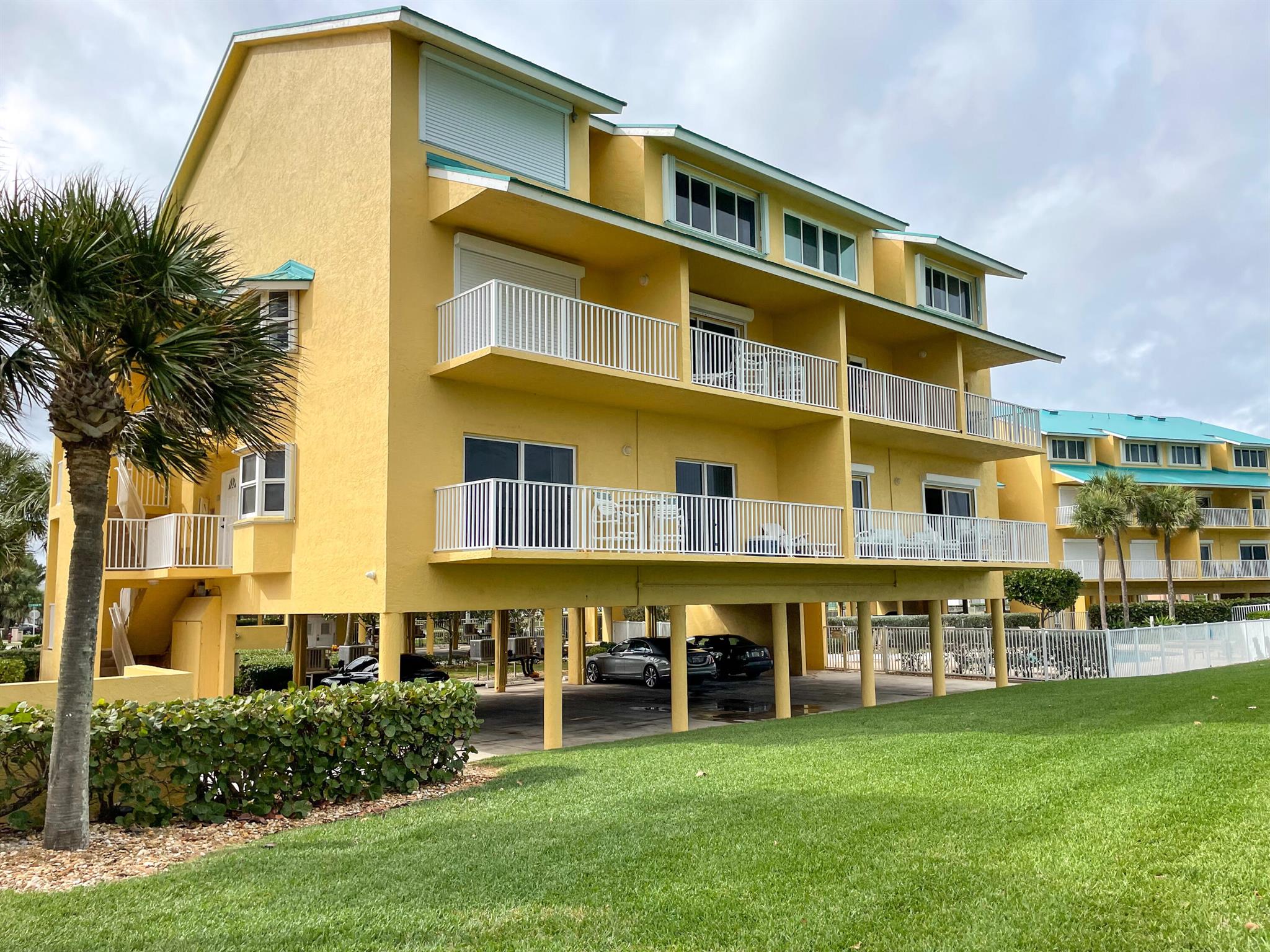 1550 S Ocean Drive 19