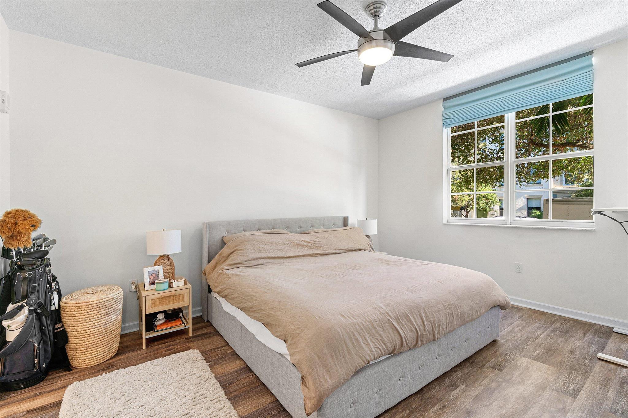 630 S Sapodilla Avenue 123