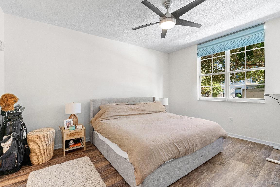 630 S Sapodilla Avenue 123