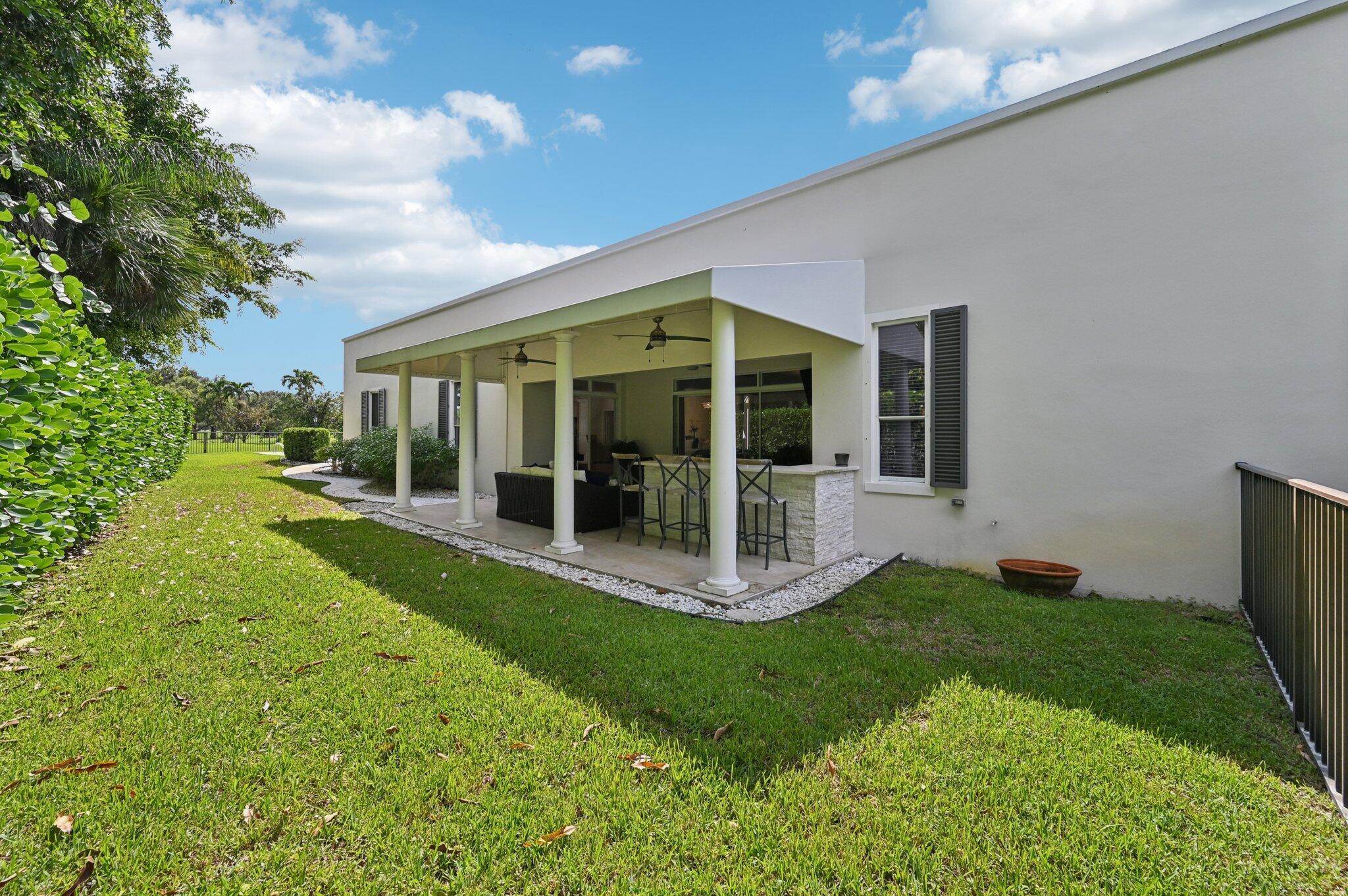 257 N Country Club Drive