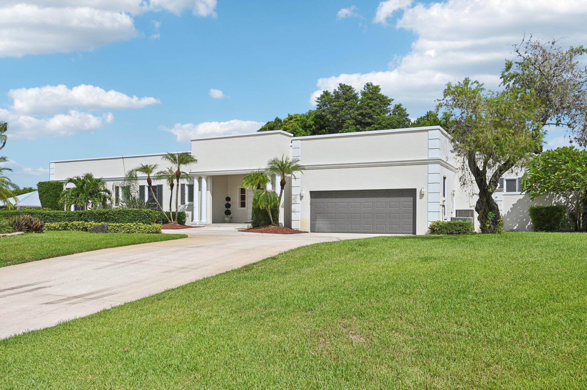 257 N Country Club Drive