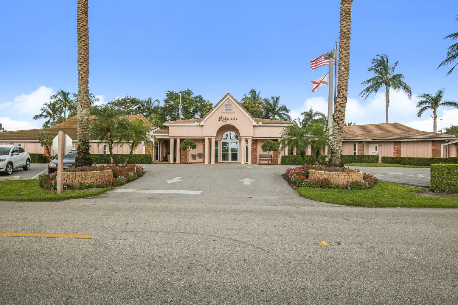 257 N Country Club Drive