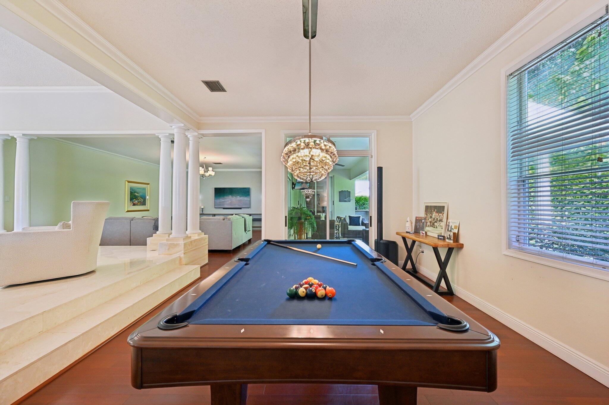 257 N Country Club Drive