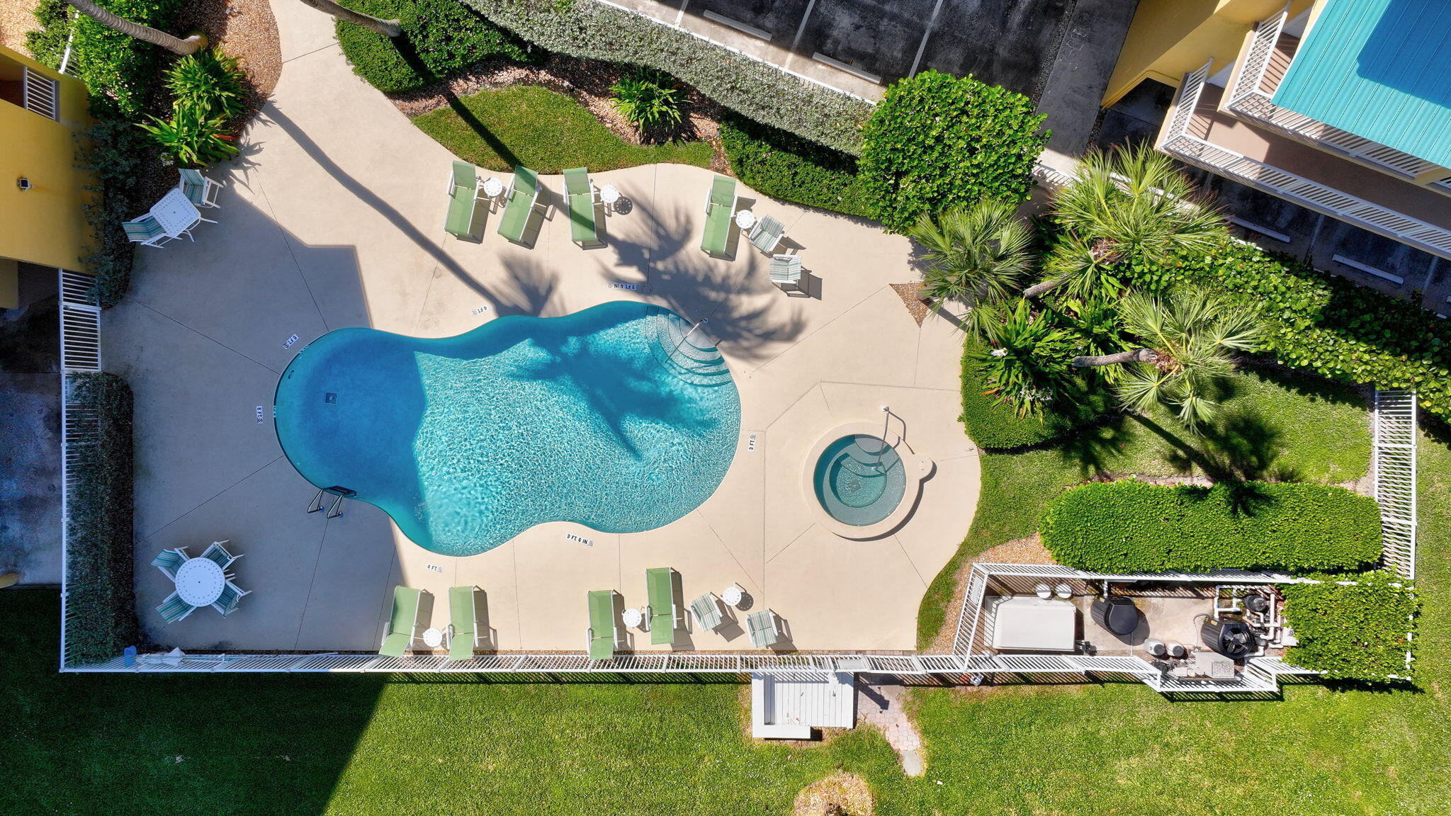 1550 S Ocean Drive D-19