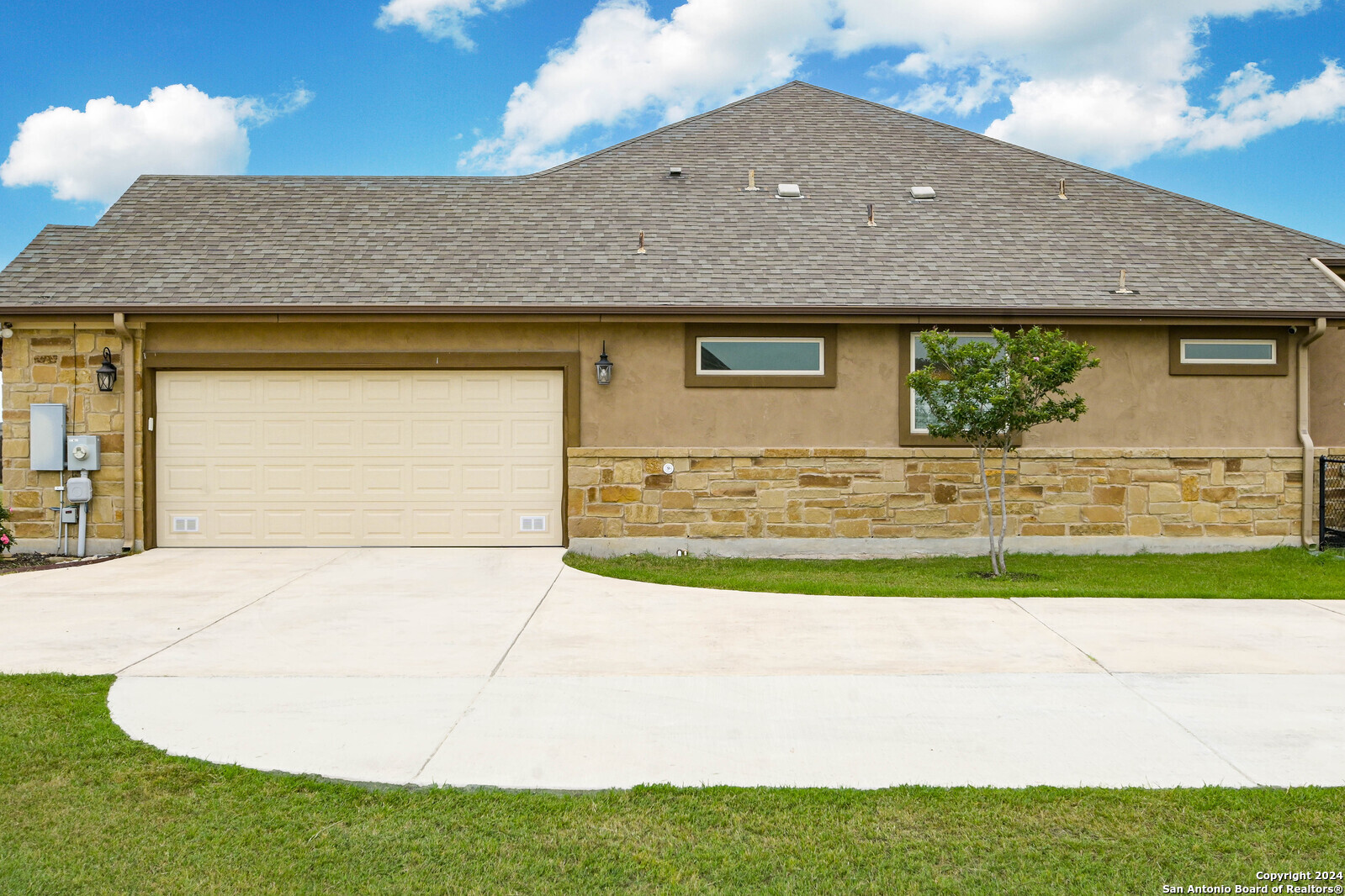 207 Siena Woods