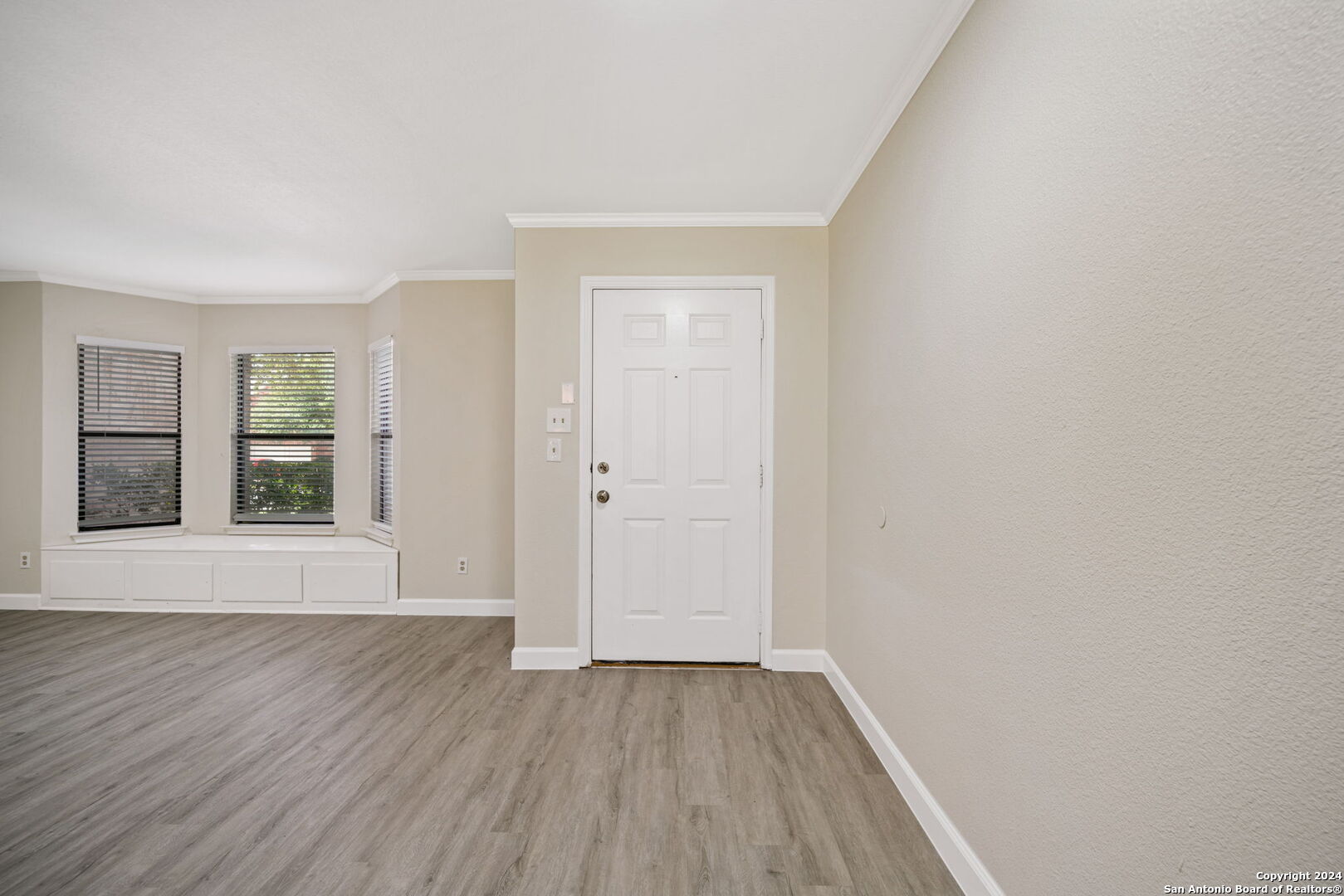 18626 CREEKSIDE PASS