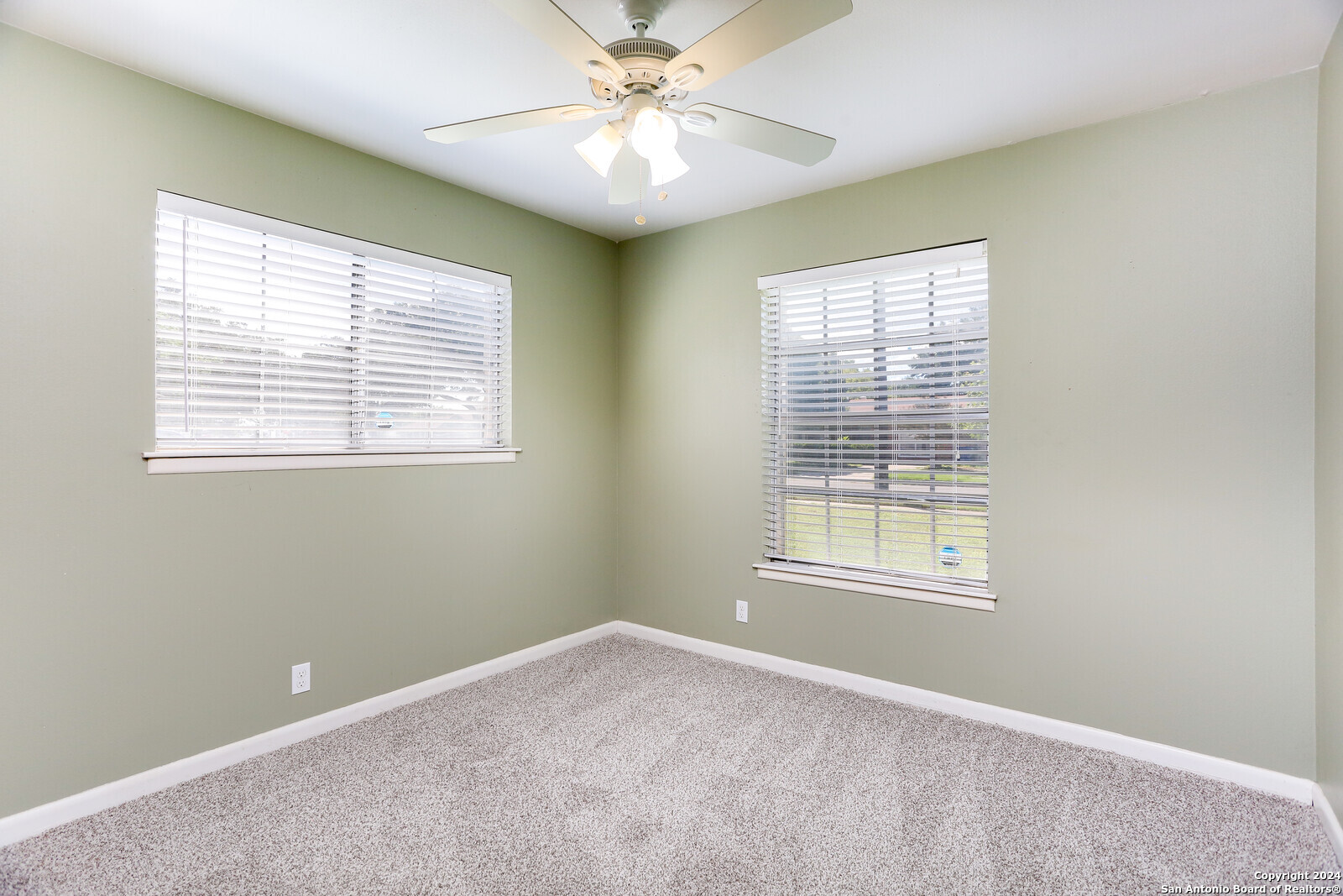 5043 HERSHEY DR