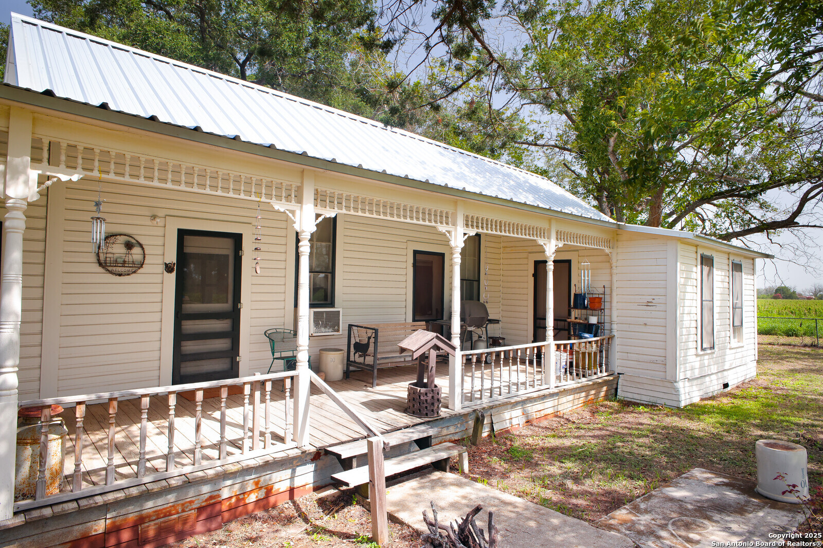 4901 Lower Seguin