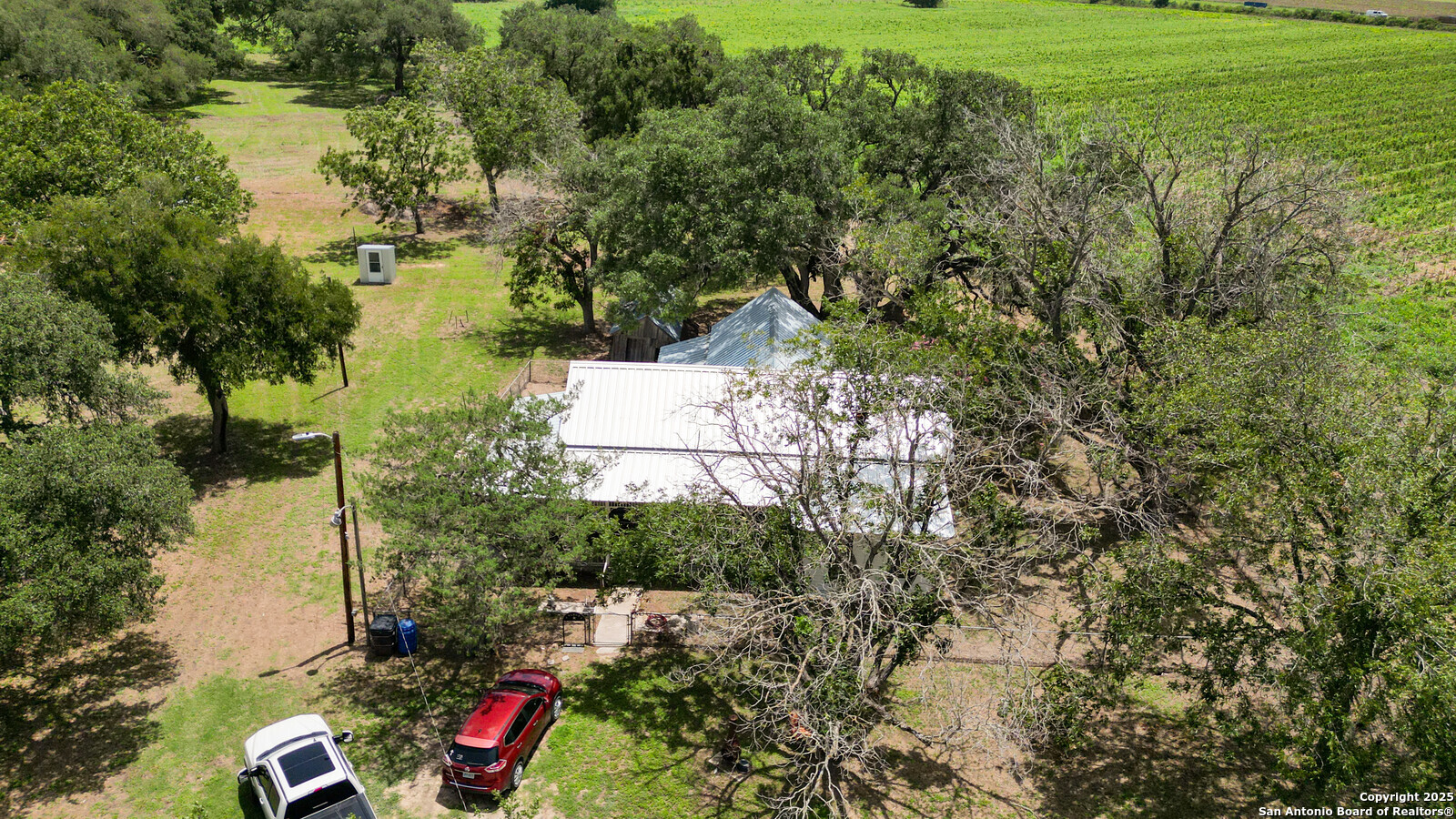 4901 Lower Seguin