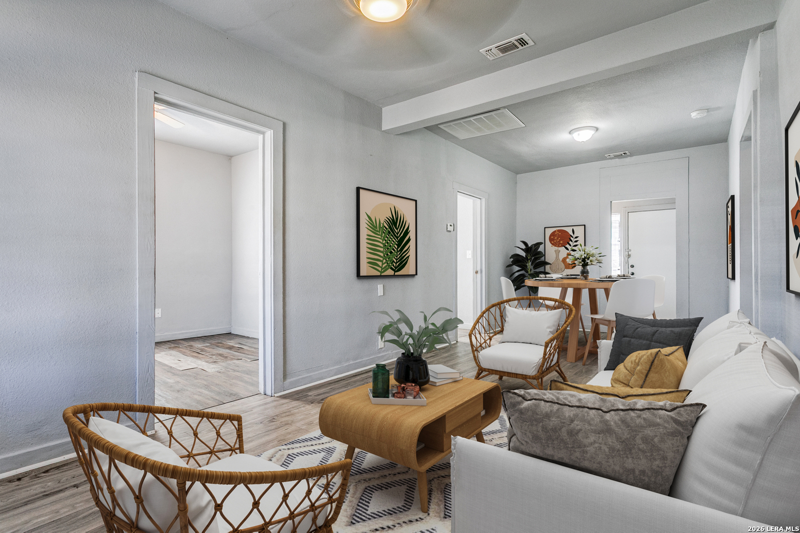 1526 Burnet
