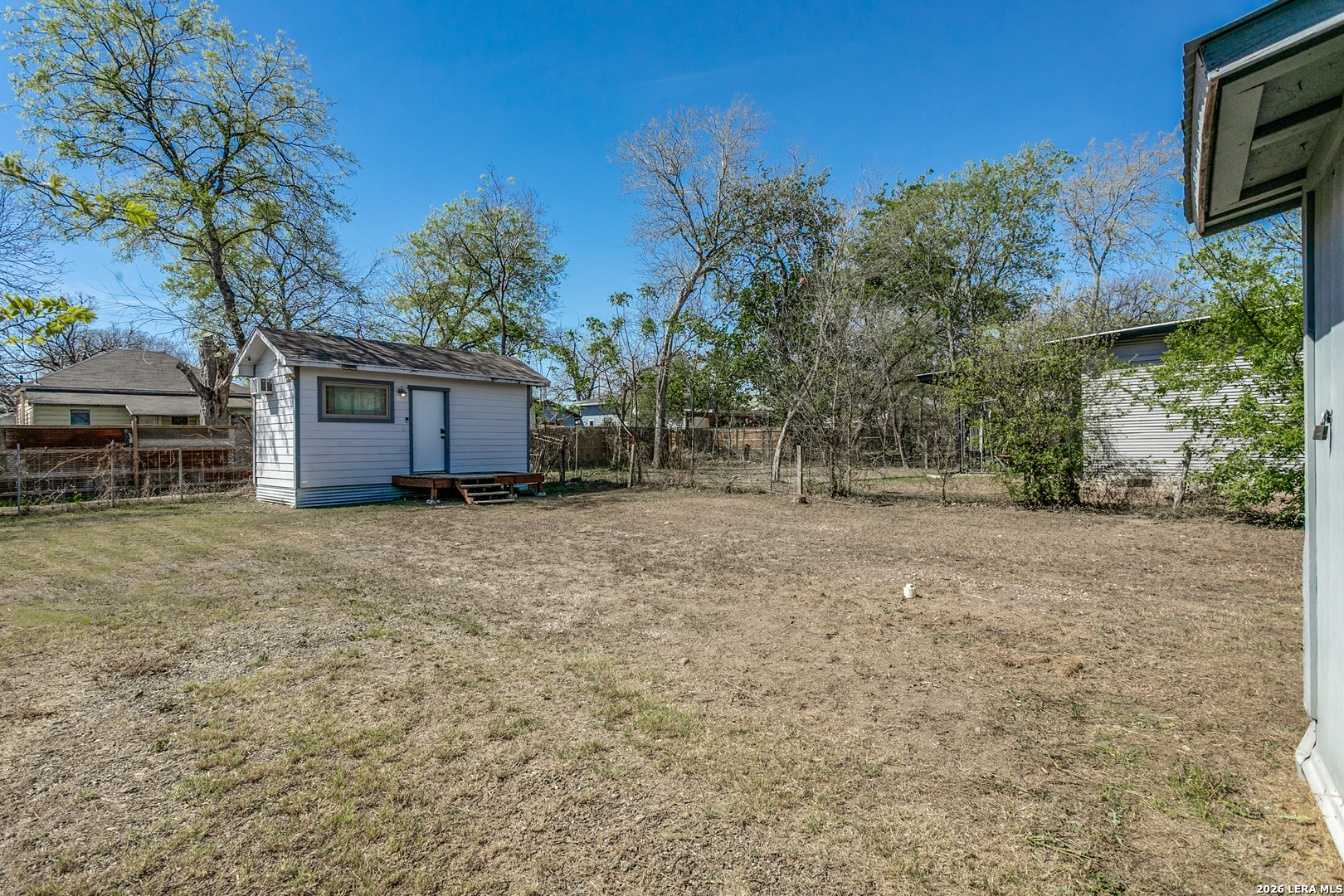 1526 Burnet