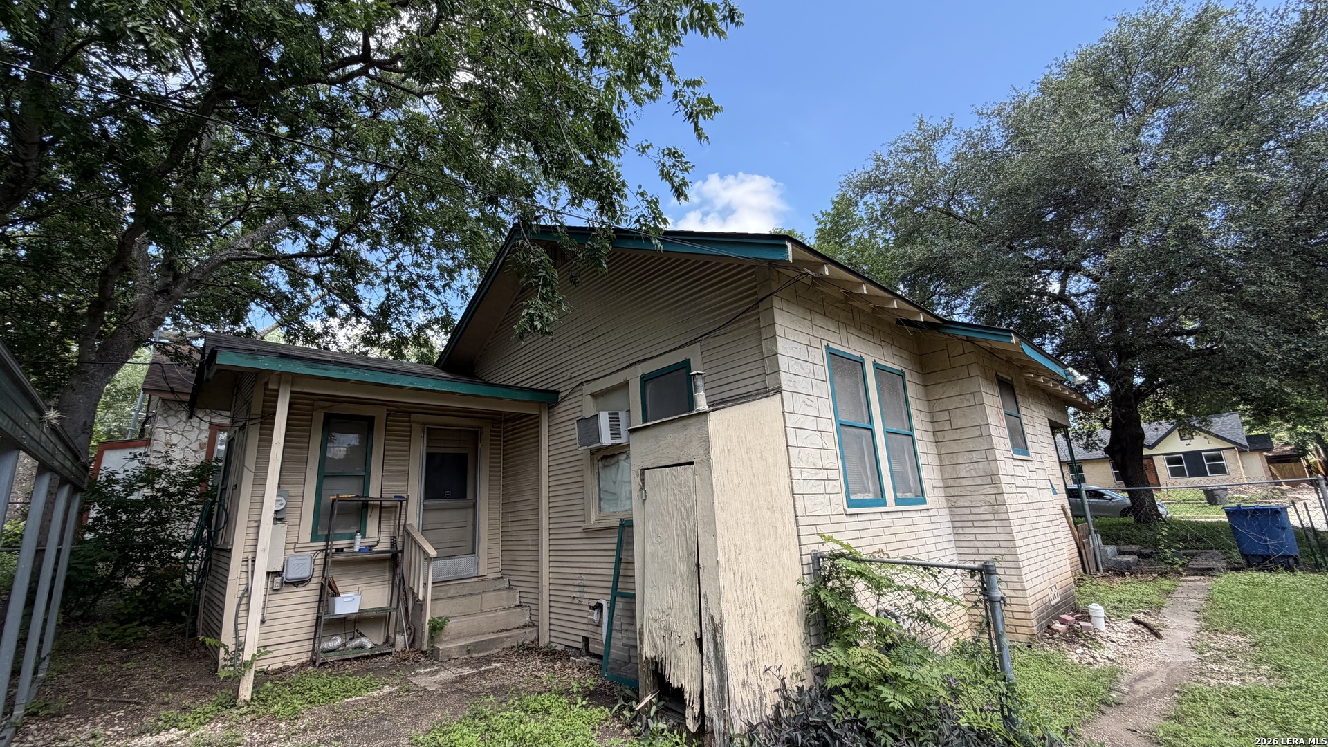1218 KAYTON AVE