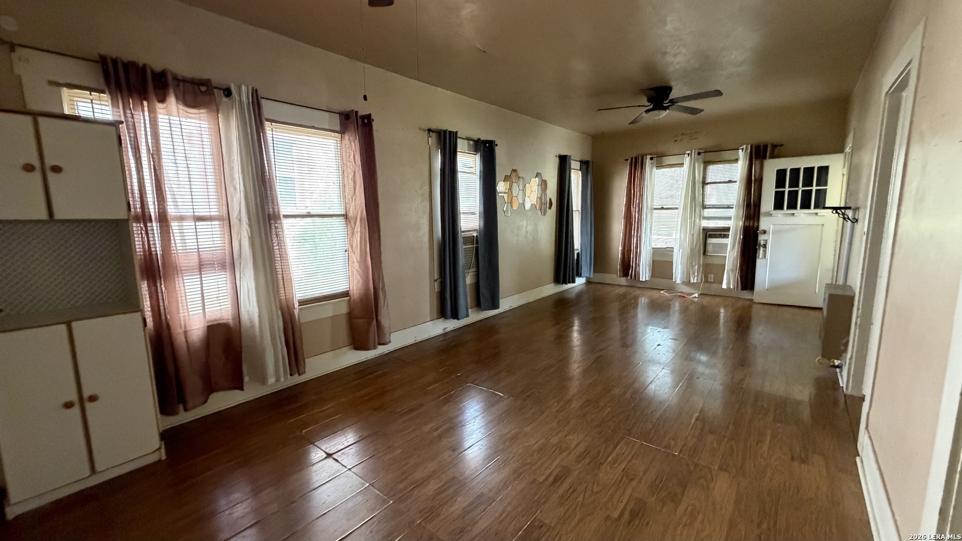 1218 KAYTON AVE
