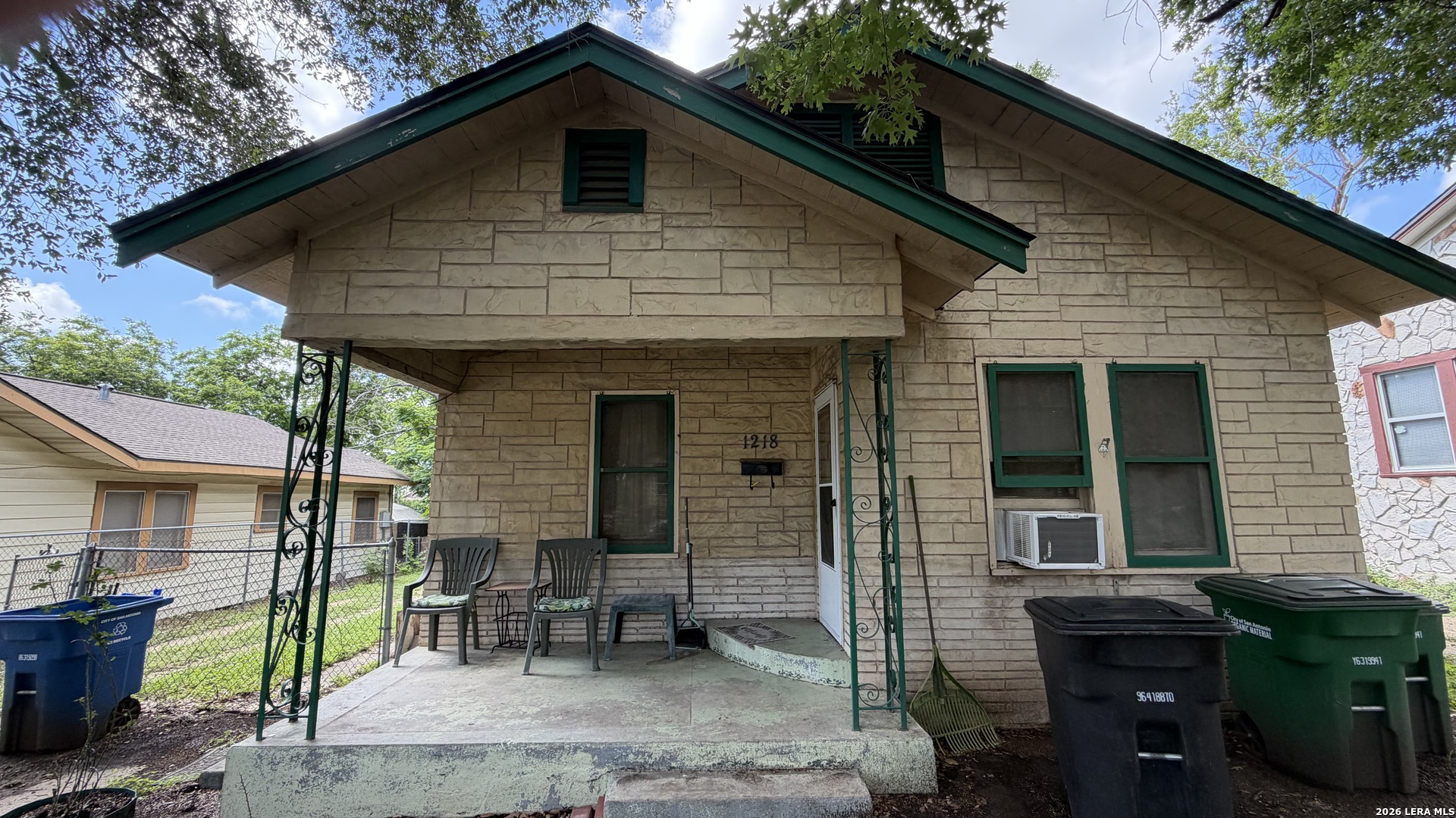 1218 KAYTON AVE