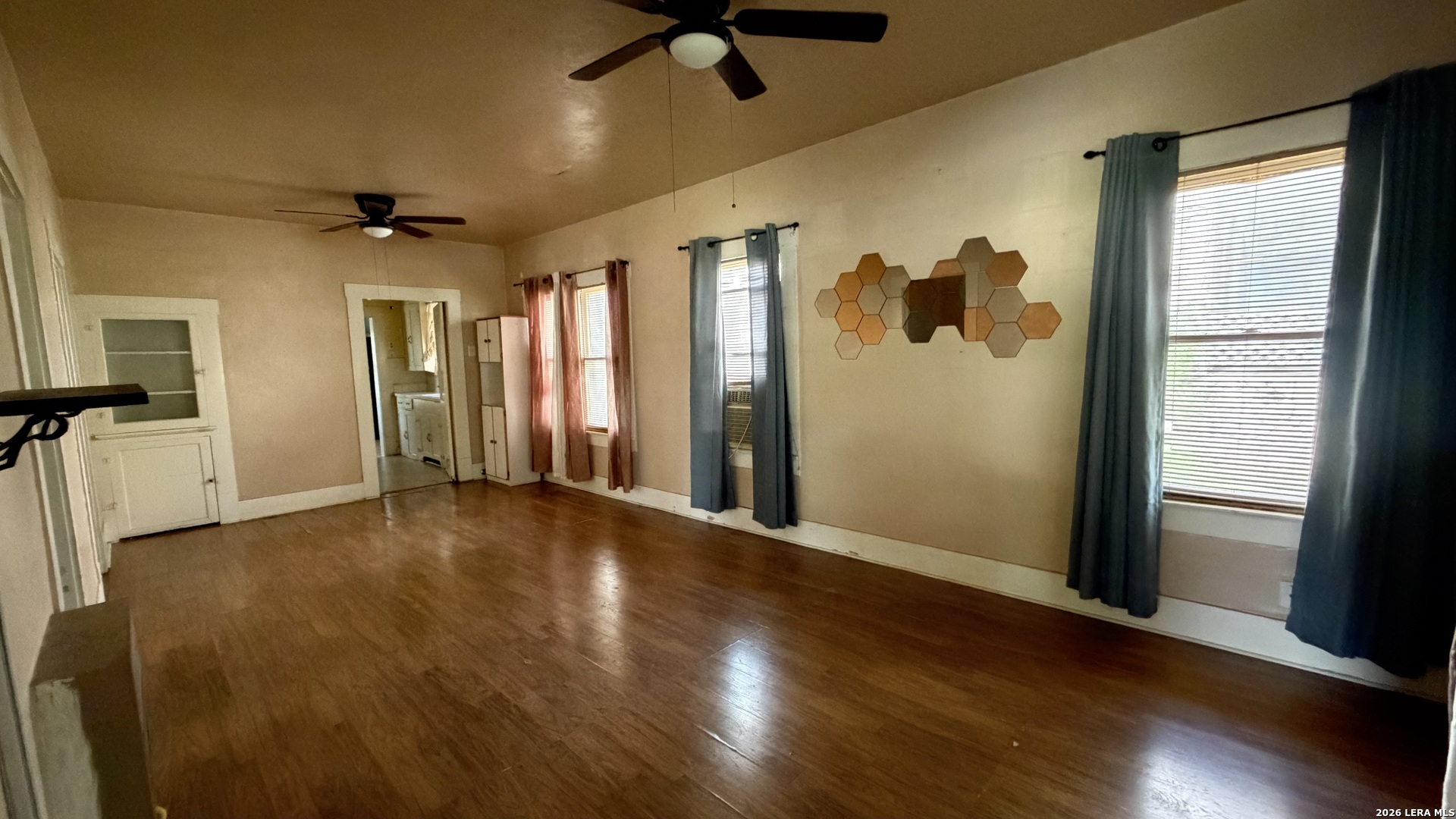 1218 KAYTON AVE