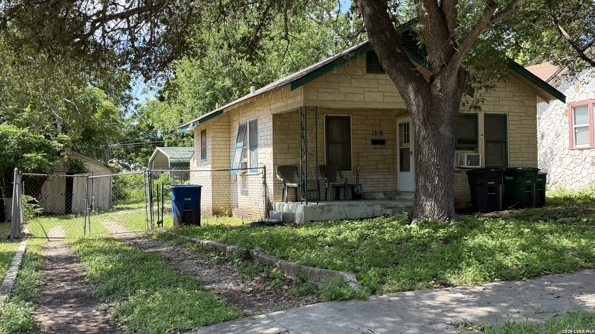 1218 KAYTON AVE