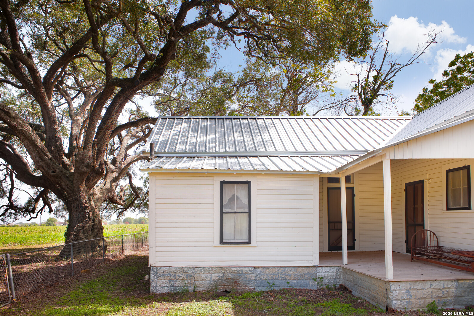 4901 LOWER SEGUIN (5 Acres) RD