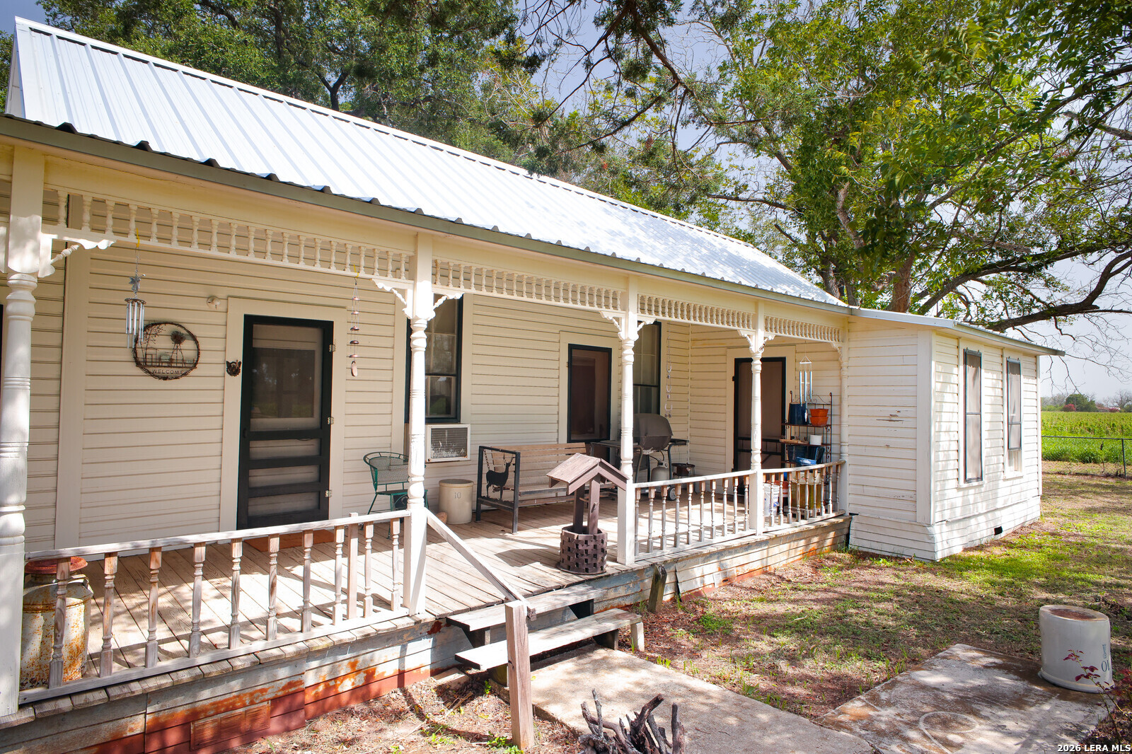 4901 LOWER SEGUIN (5 Acres) RD