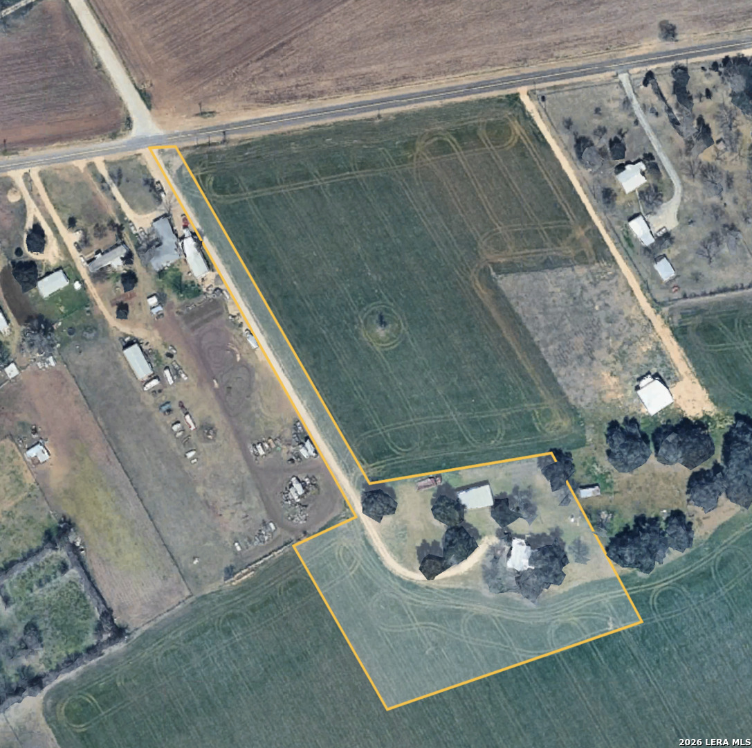 4901 LOWER SEGUIN (5 Acres) RD