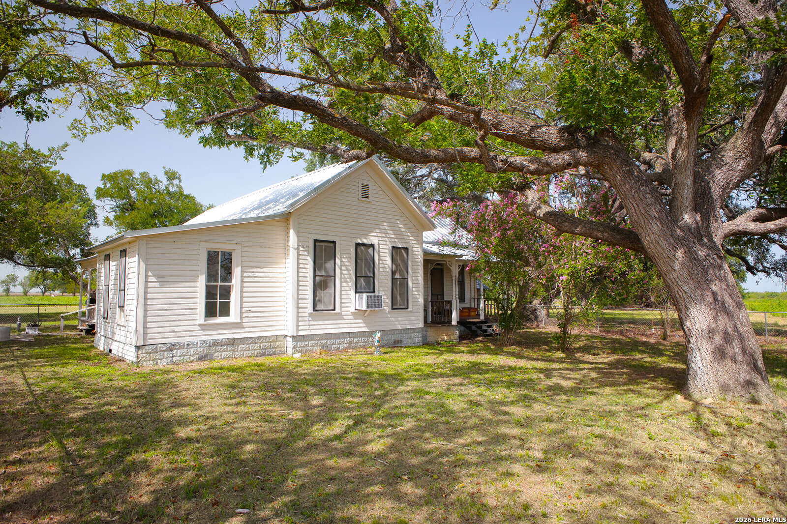 4901 LOWER SEGUIN (5 Acres) RD